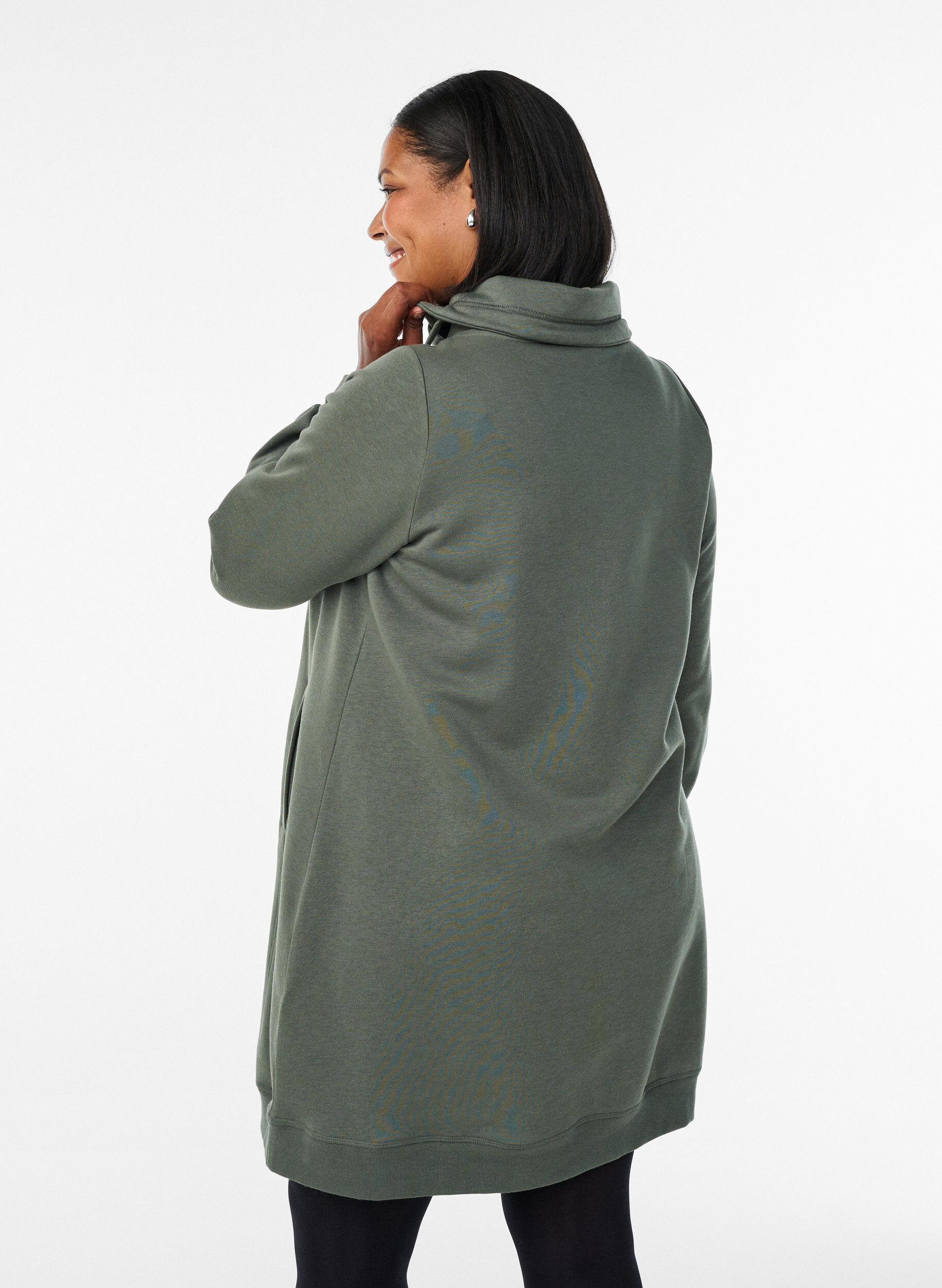 ZizziKort sweatshirt jurk met hoge kraag en zakken, Groen, Model image number 2