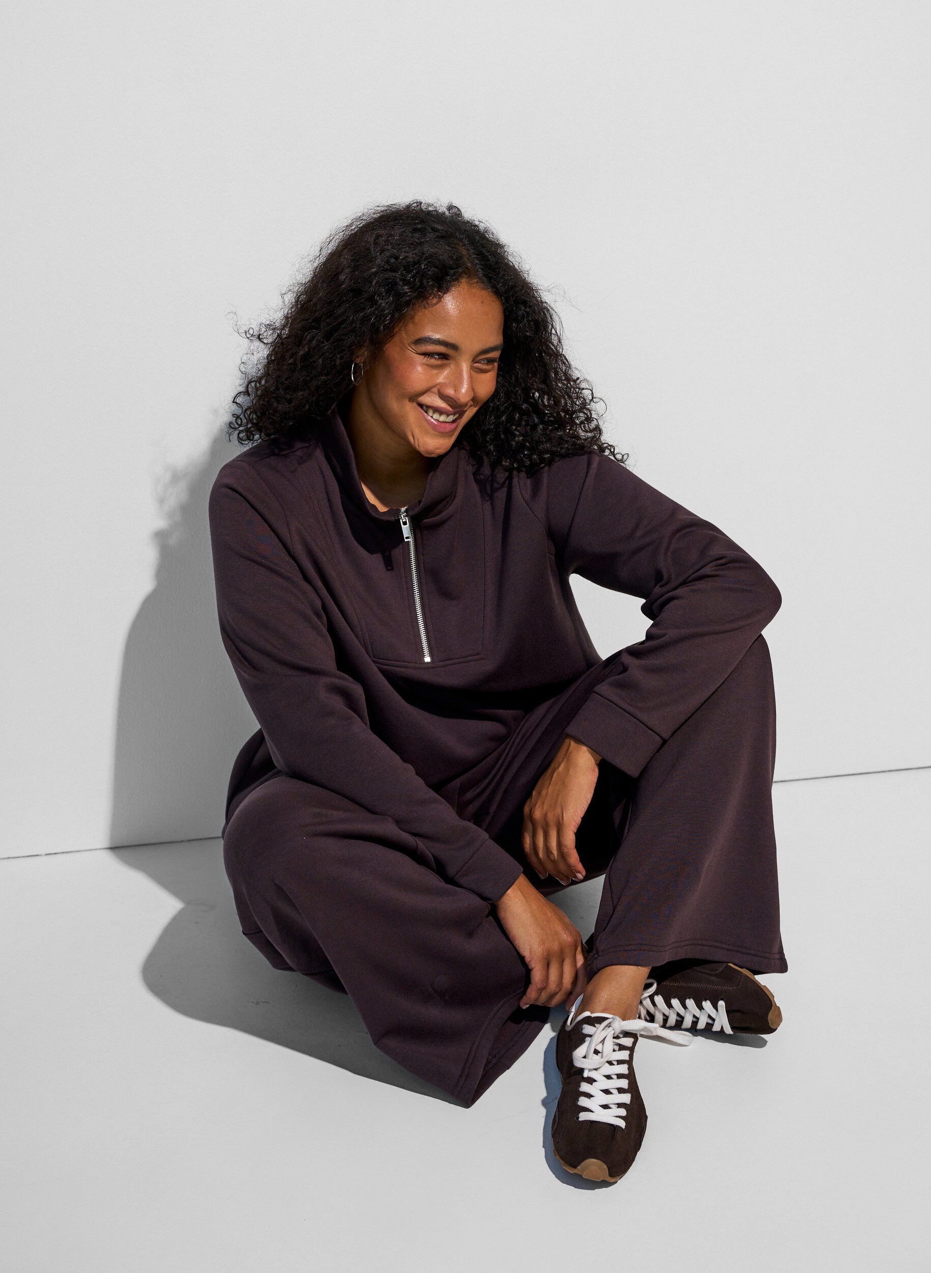 Sweatshirt met hoge kraag en ritssluiting, Bruin, Model