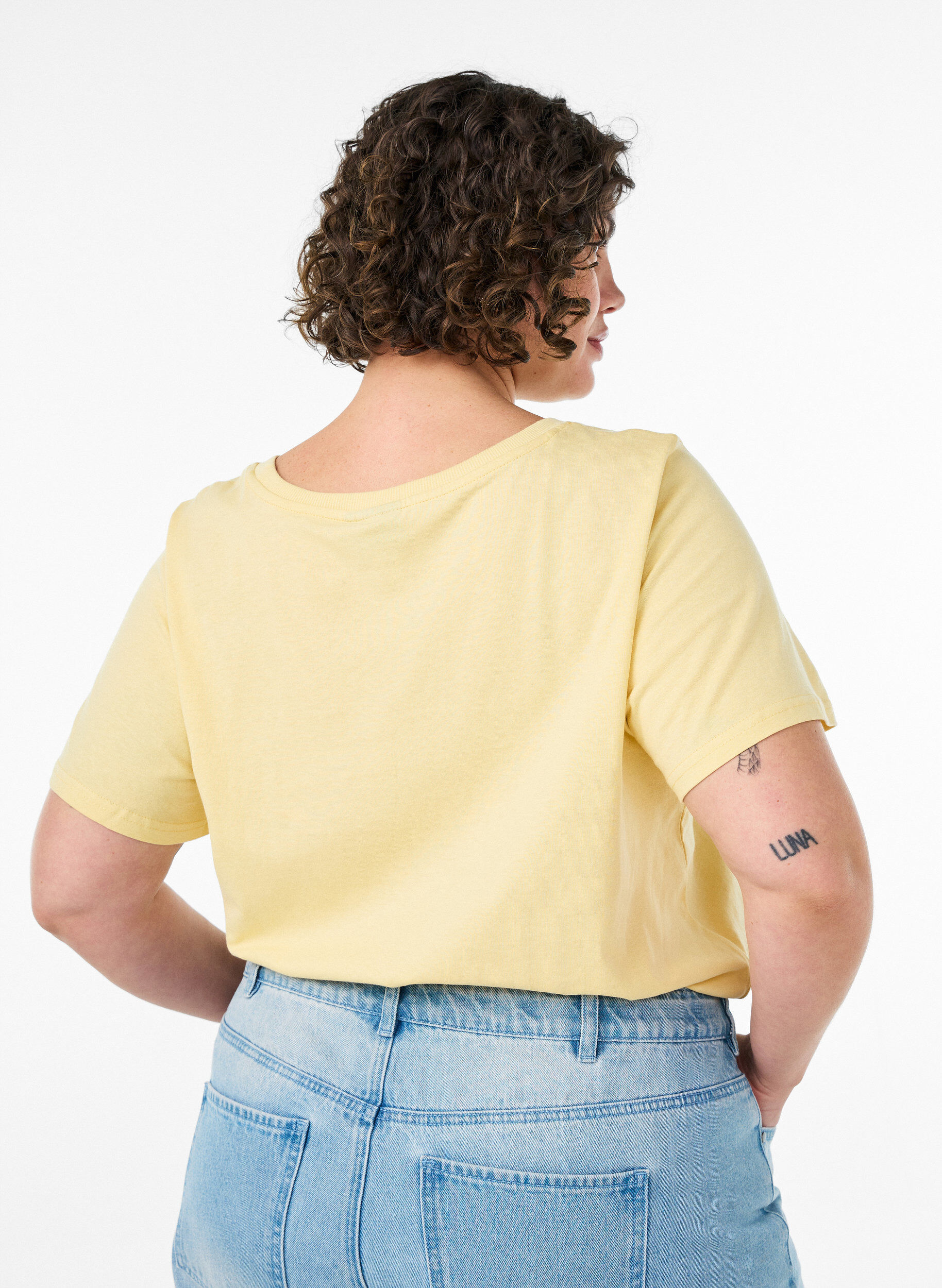 ZizziKatoenen T-shirt met print, Geel, Model image number 2