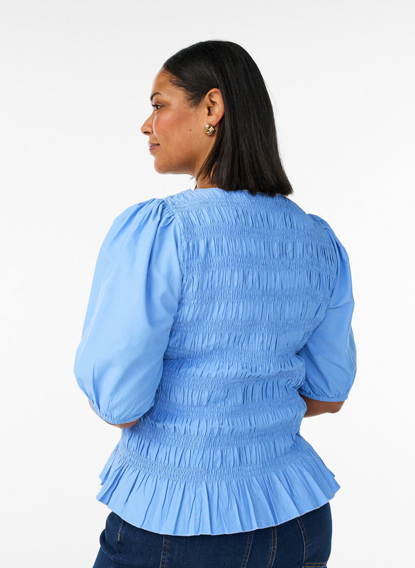 Smock blouse met volantzoom en boothals, Blauw, Model image number 2