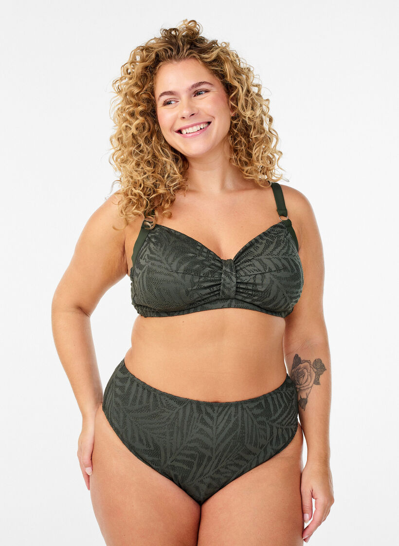 Braziliaanse bikinislip in gestructureerd mesh, Groen, Model