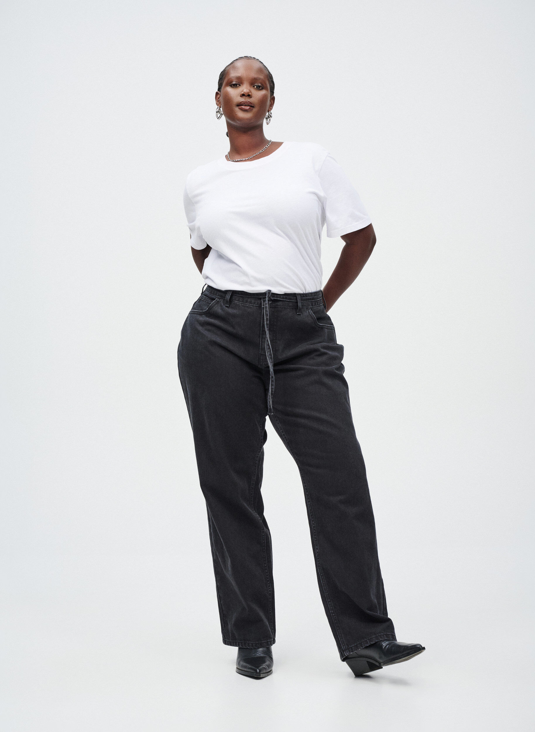 ZizziStraight-fit jeans met een strikceintuur, Zwart, Image image number 0