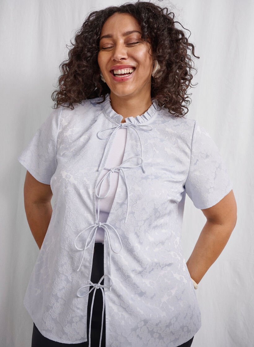 Jacquard blouse met korte mouwen en strikjes, Blauw, Image image number 0