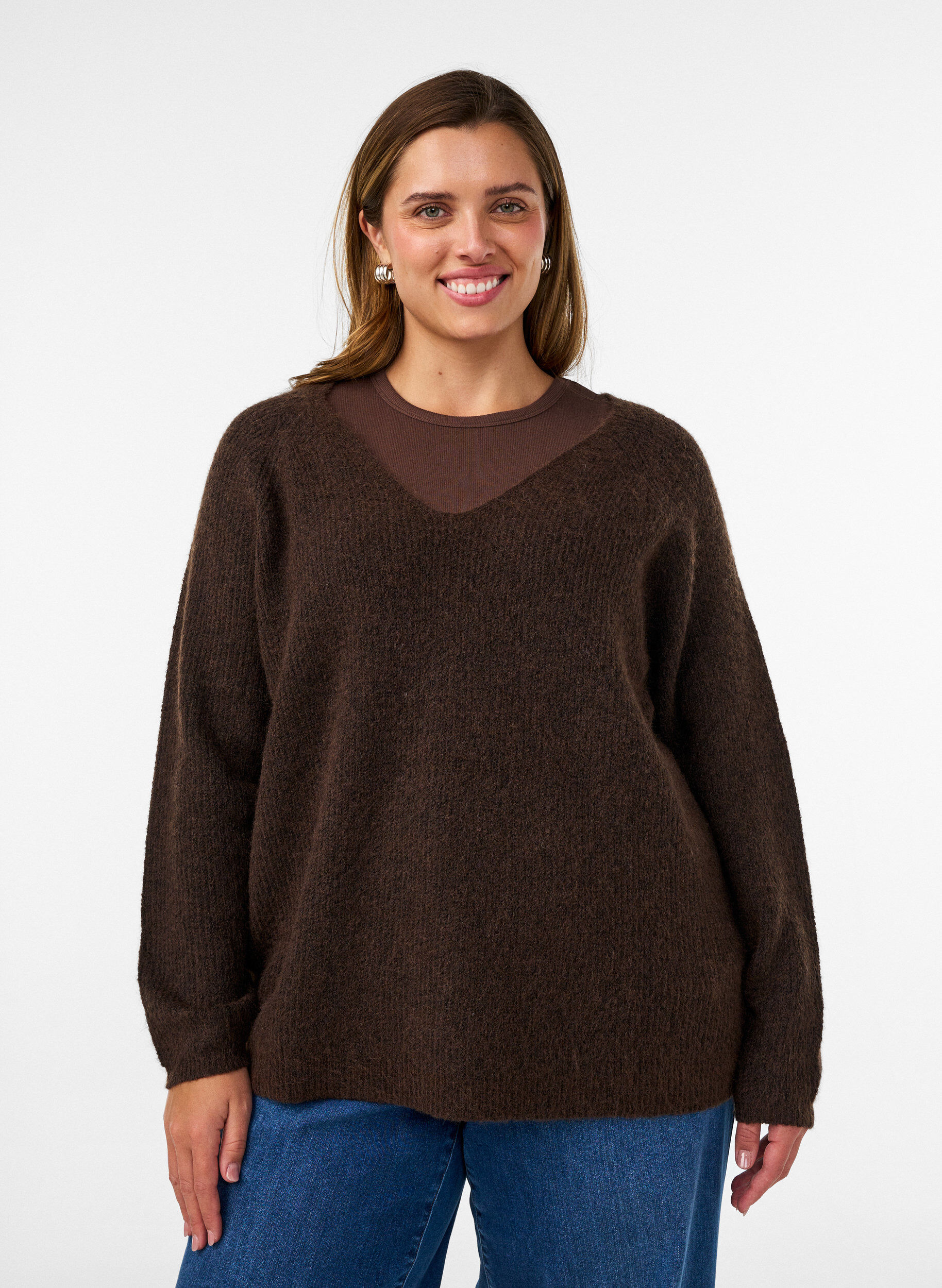 Gebreide blouse met V-hals en raglanmouwen, Bruin, Model