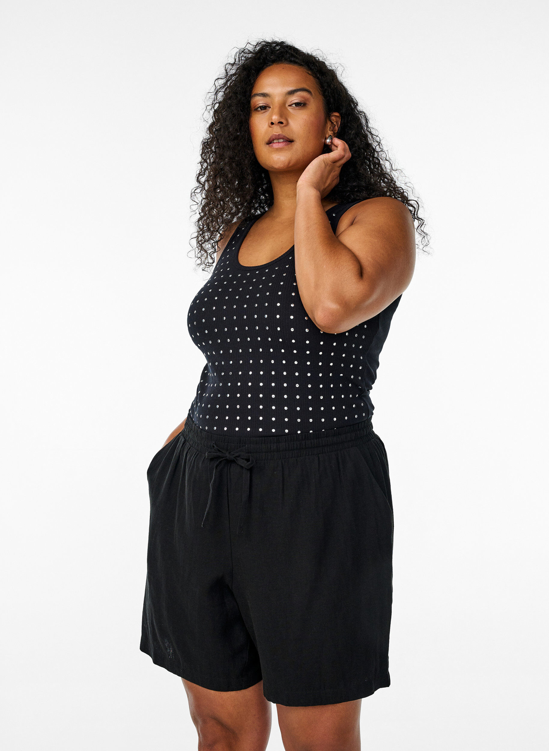 Losse shorts van linnen en viscose, Zwart, Model