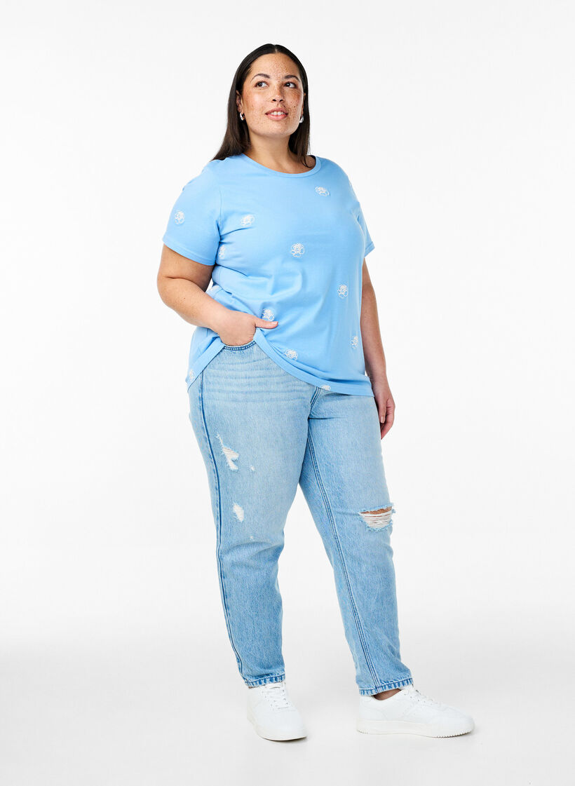 Mille Mom fit jeans met distressed details, Blauw, Model image number 0
