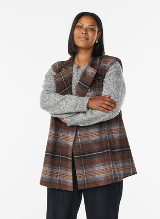 ZizziLang geruit vest, Brown Blue Check , Model image number 0