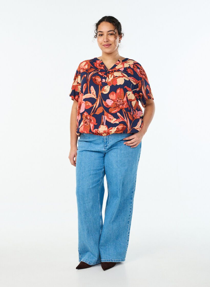 Viscose blouse met bloemenprint en korte mouwen, Blauw, Model image number 1