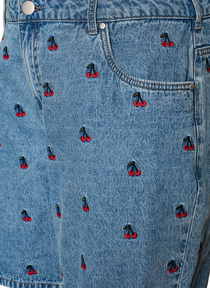 Short en jean avec fleurs brod&eacute;es, Bleu Clair, Packshot image number 2