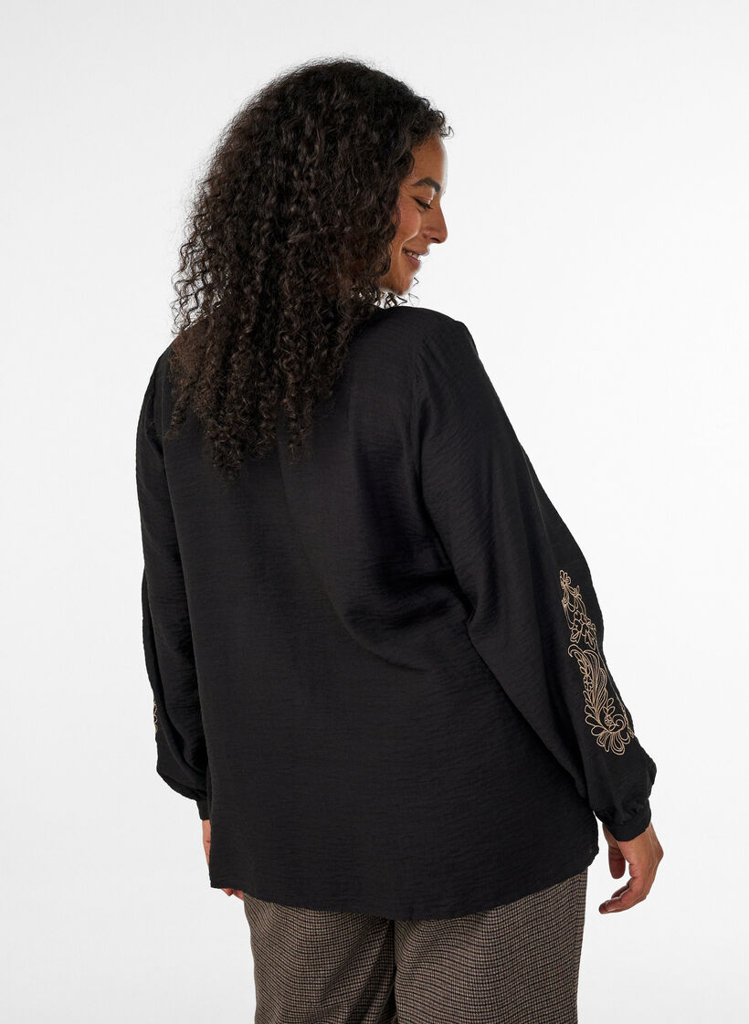 Viscose shirt met geborduurde mouwen, Zwart, Model image number 2