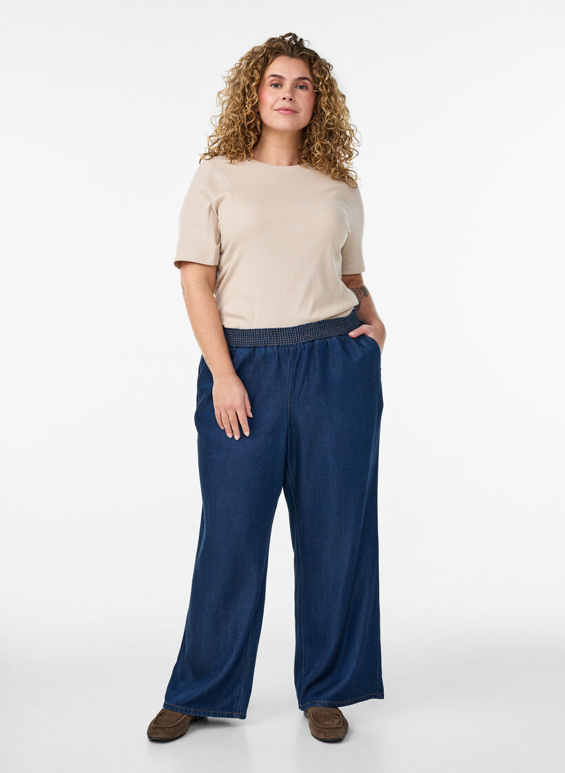 Basic rib T-shirt met ronde hals, Beige, Model