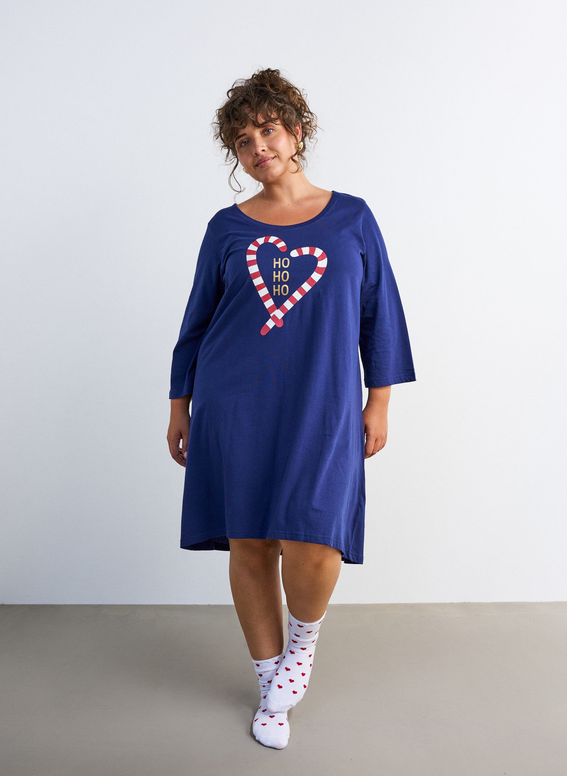 ZizziNachthemd in biologisch katoen met kerstmotief, Blauw, Model image number 1