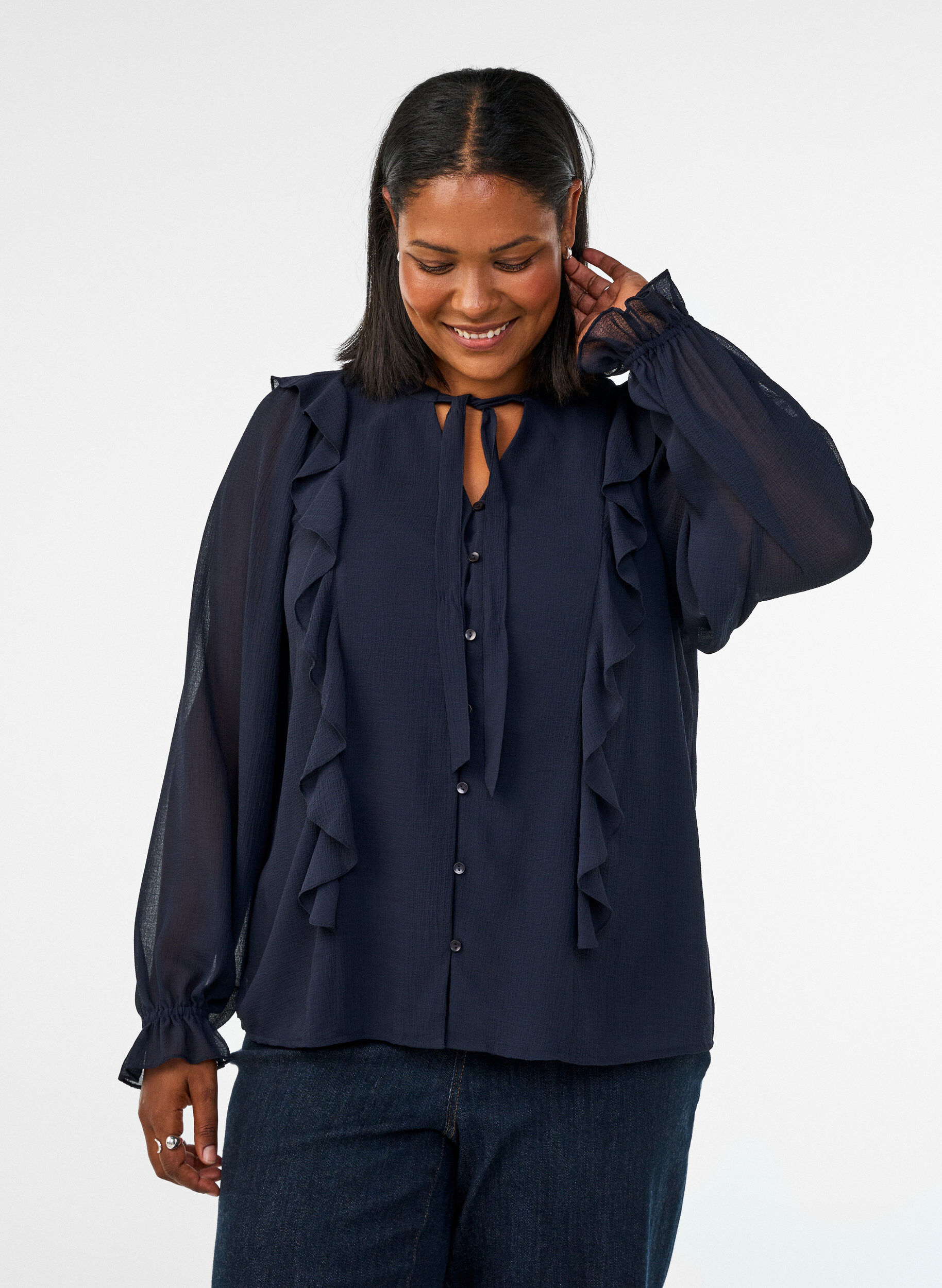 Transparante blouse met ruches en striksluiting, Blauw, Model