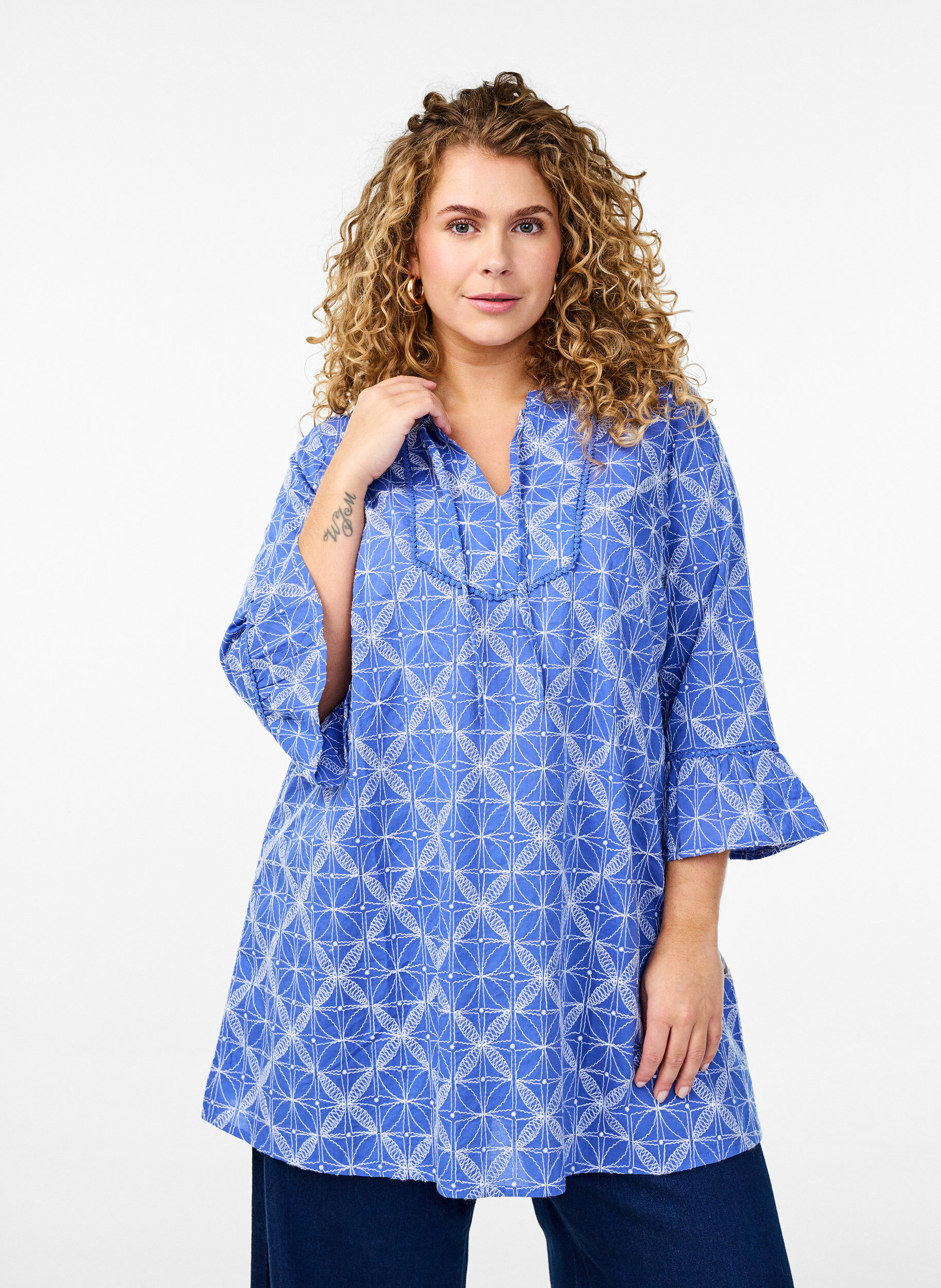 Tuniek met borduursel en strikdetail, Blauw, Model