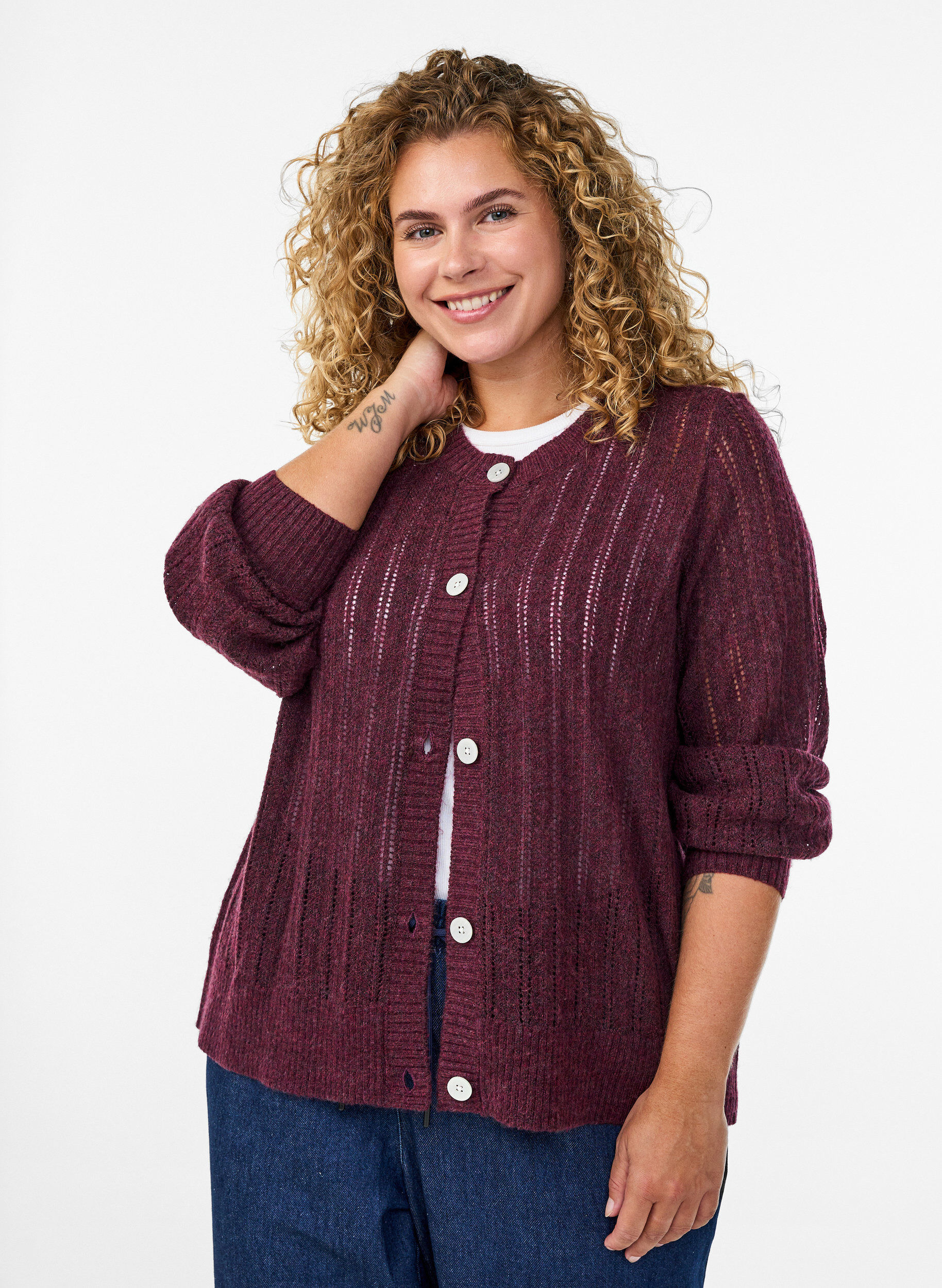 Gebreide cardigan met opengewerkt patroon, Donker Bordeaux, Model