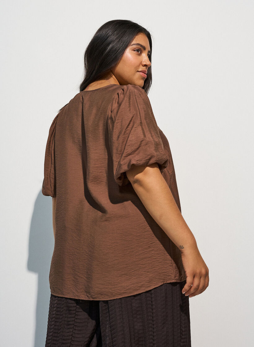 Blouse met ballonnenmouwen en V-hals, Bruin, Model image number 2