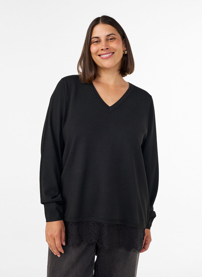 Gebreide blouse met V-hals en kanten rand, Zwart, Model image number 0
