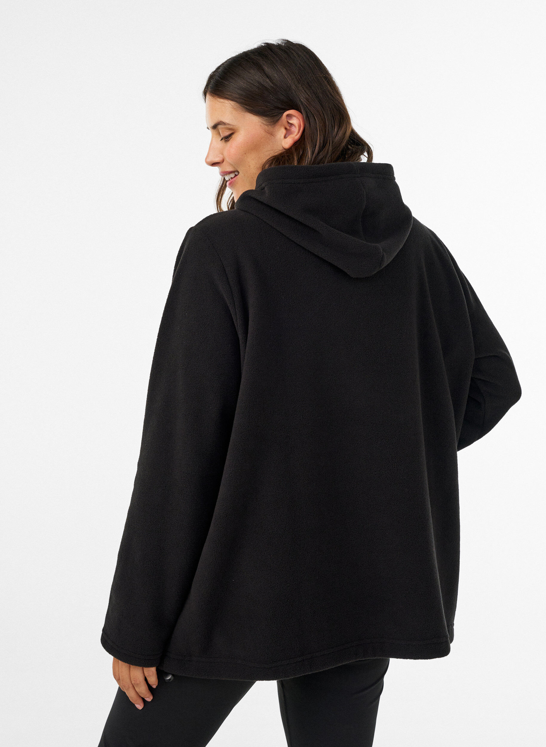 ZizziFleece hoodie met een hoge nek en geborduurde tekst, Zwart, Model image number 2