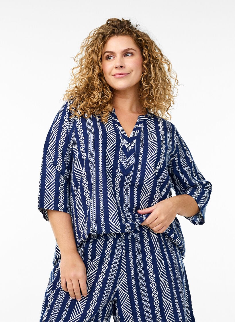 Gestreepte blouse in een mix van linnen en viscose, Blauw, Model image number 0