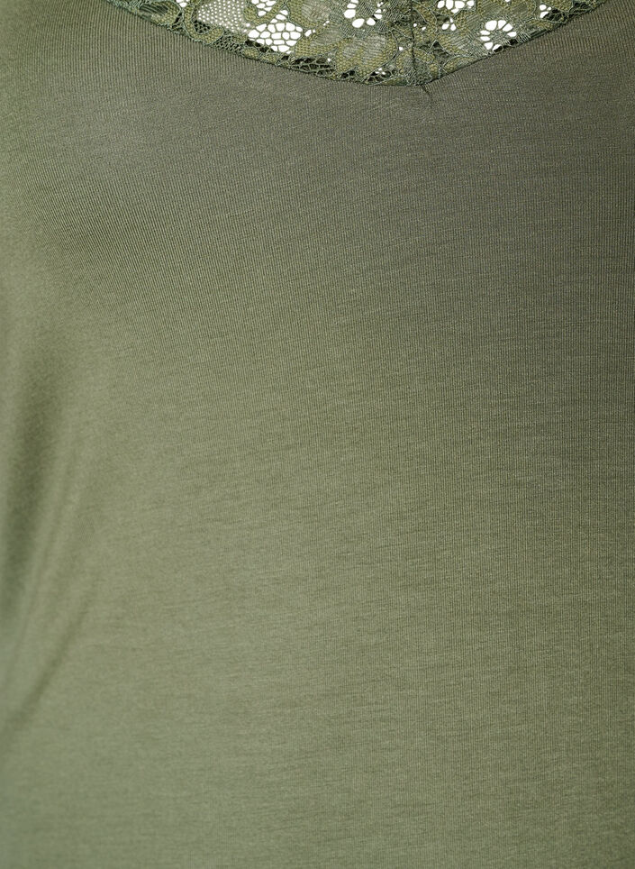 Viscose top met kanten rand, Groen, Packshot image number 2