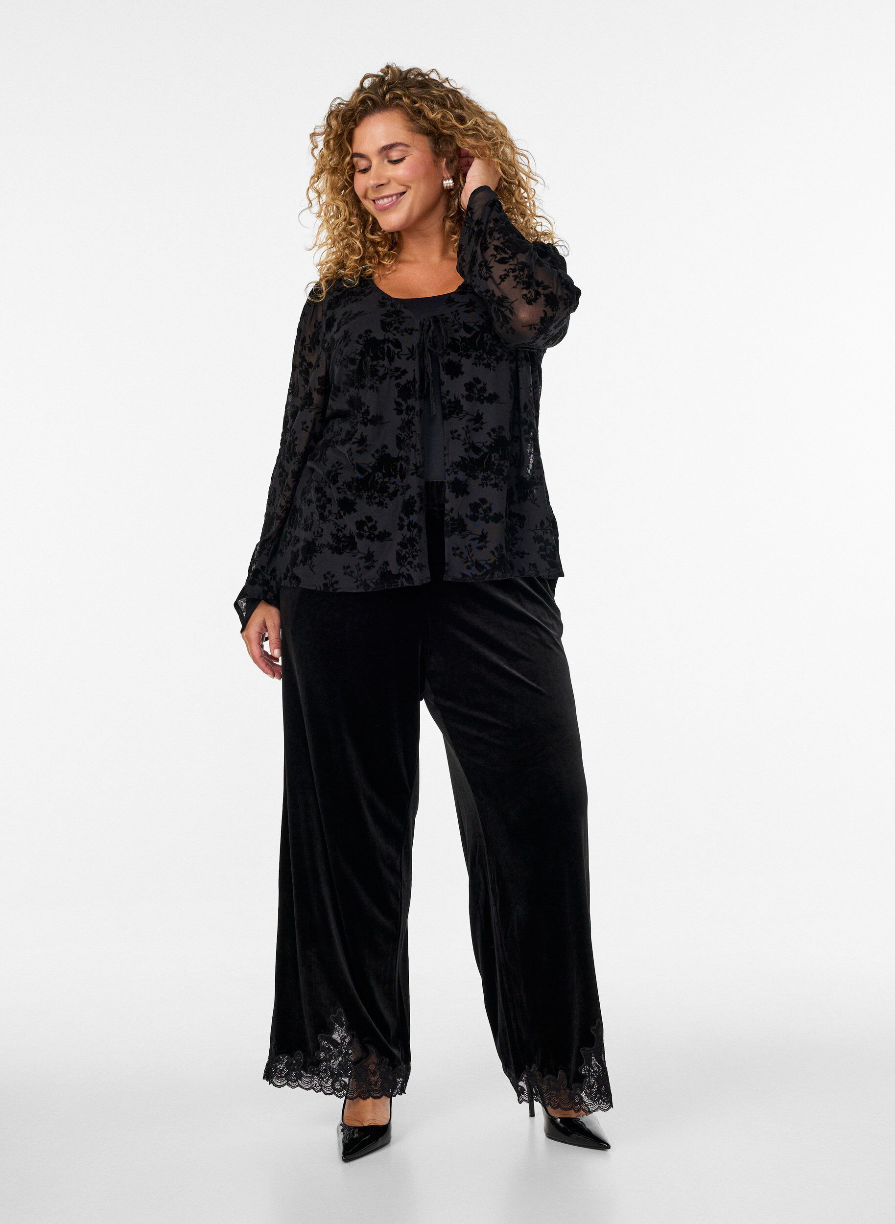 ZizziMesh blouse met bloemenpatroon en open voorkant, Zwart, Model image number 1