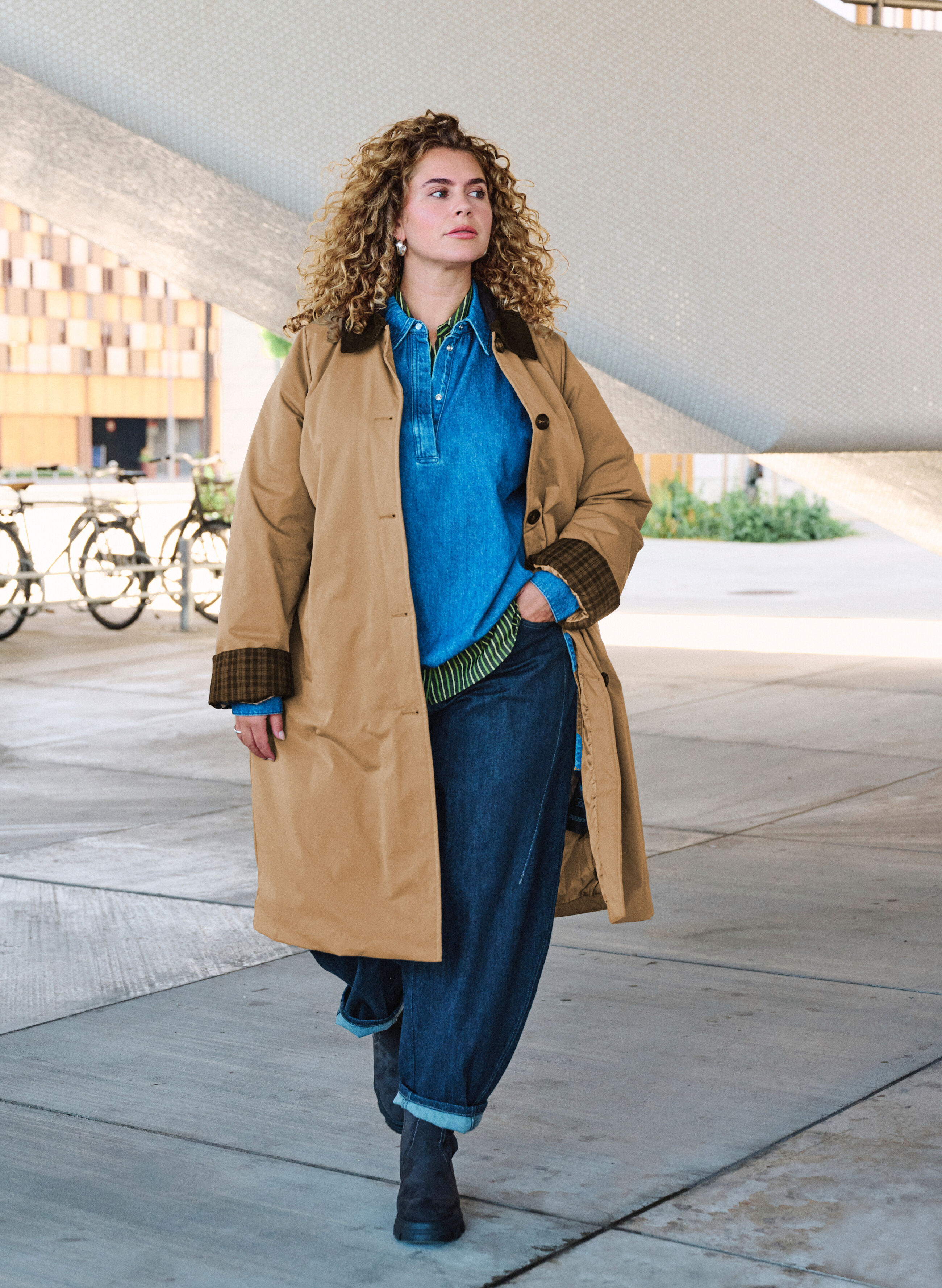 Ontspannen denim met pit, , Model