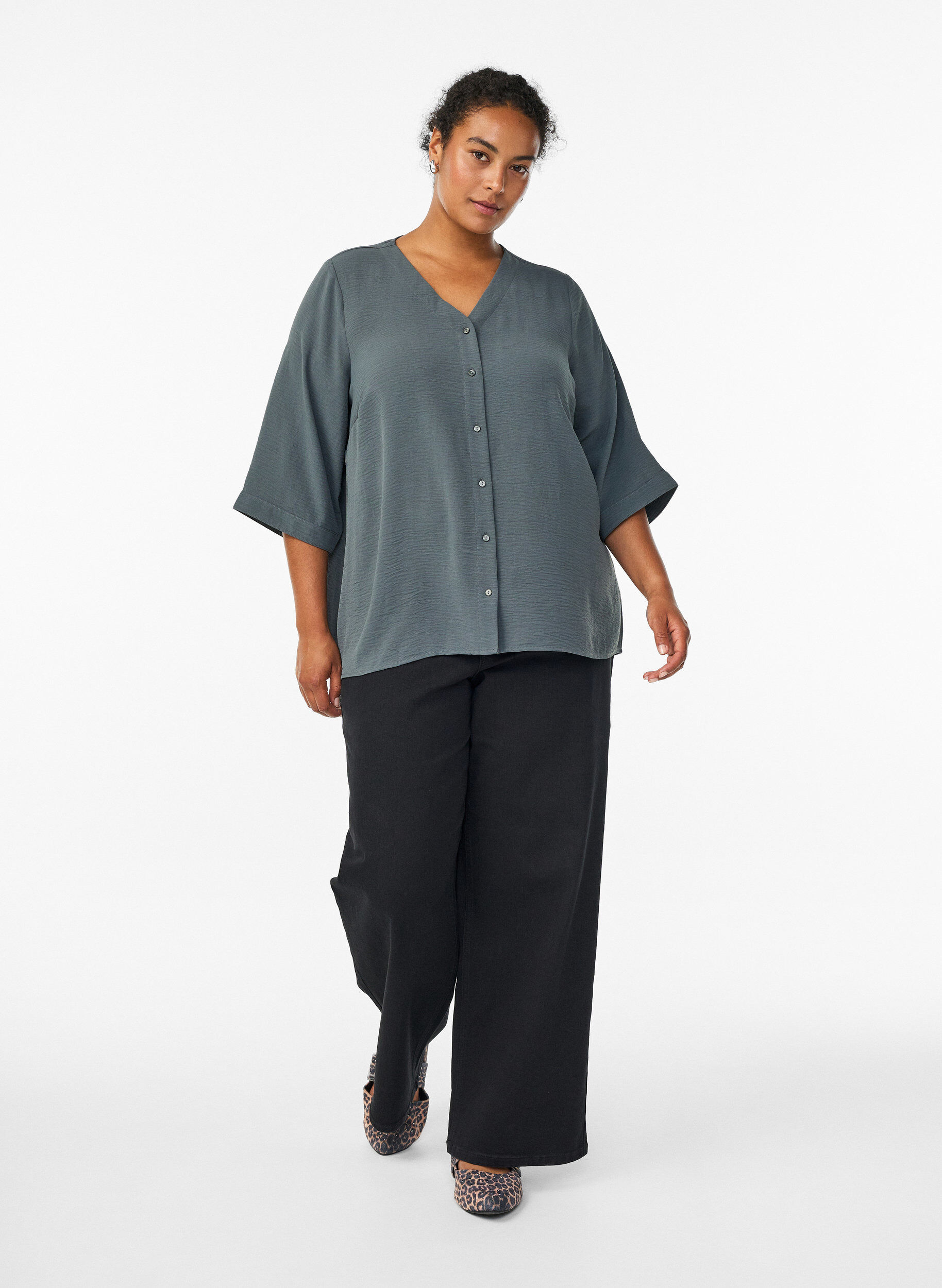 ZizziShirtblouse met V-hals en 3/4 mouwen, Groen, Model image number 1