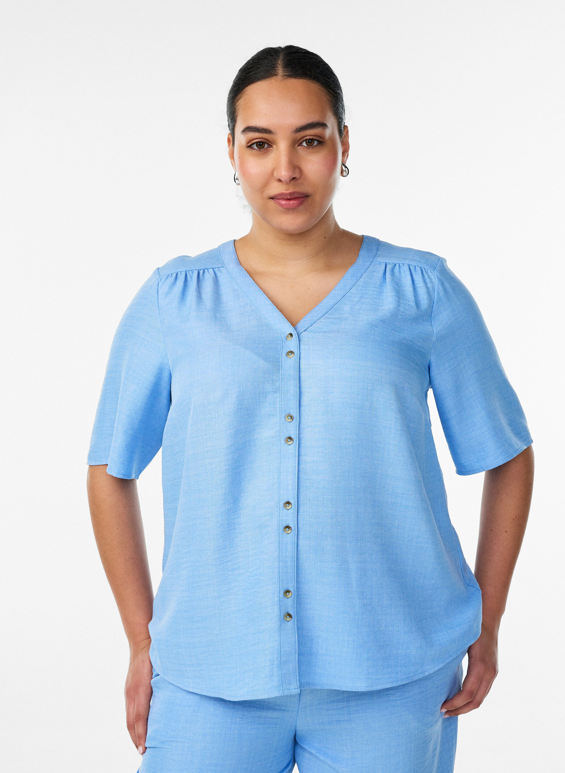 Overhemd blouse met V-hals en korte mouwen, Blauw, Model