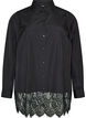 Losse blouse met een brede kanten rand, Zwart, Packshot image number 0