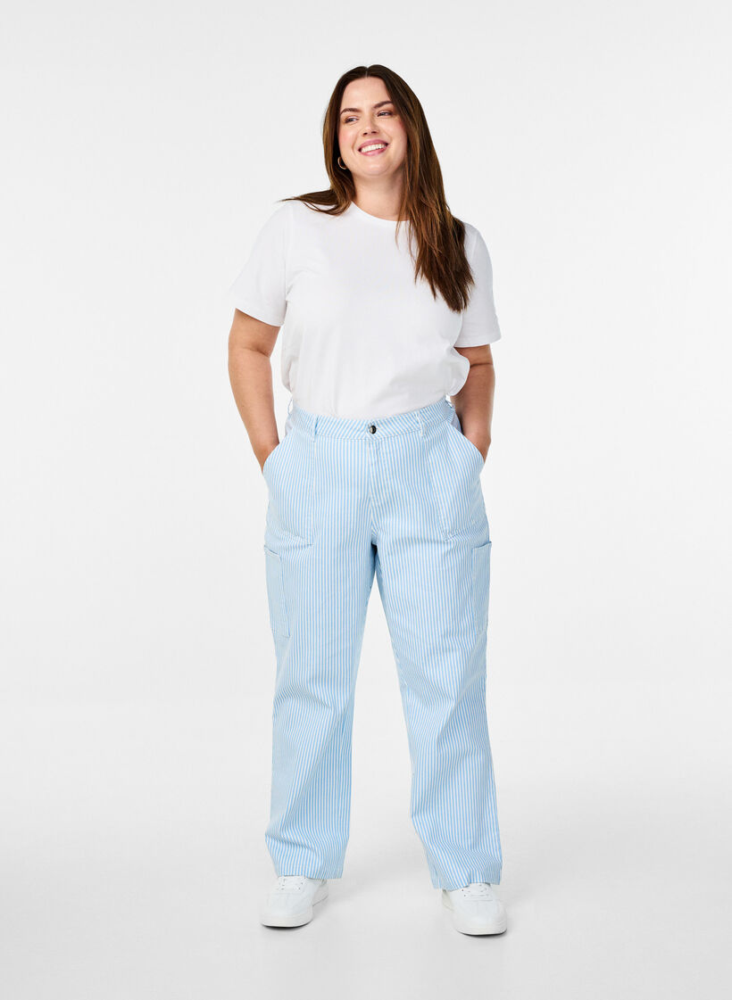 Hoog getailleerde gestreepte cargo jeans, Blauw, Model image number 0