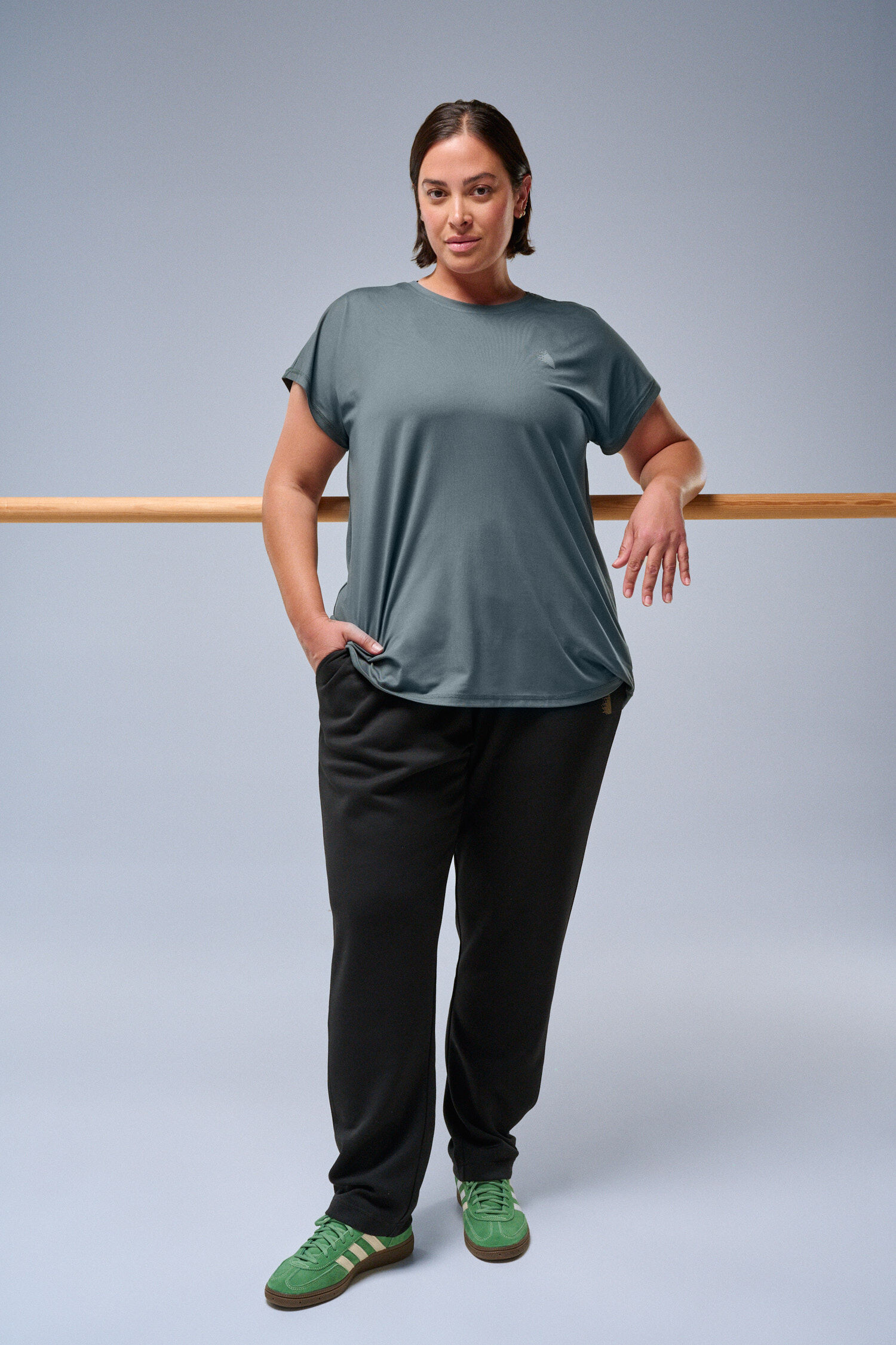 Sport T-shirt en broek, , Model