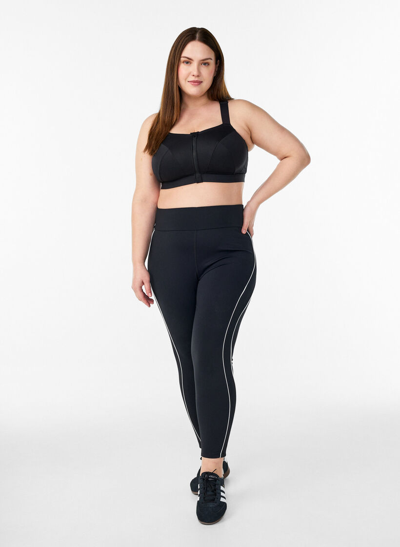 Soutien-gorge de sport avec une fermeture sur le devant et un maintien &eacute;lev&eacute;, Noir, Model