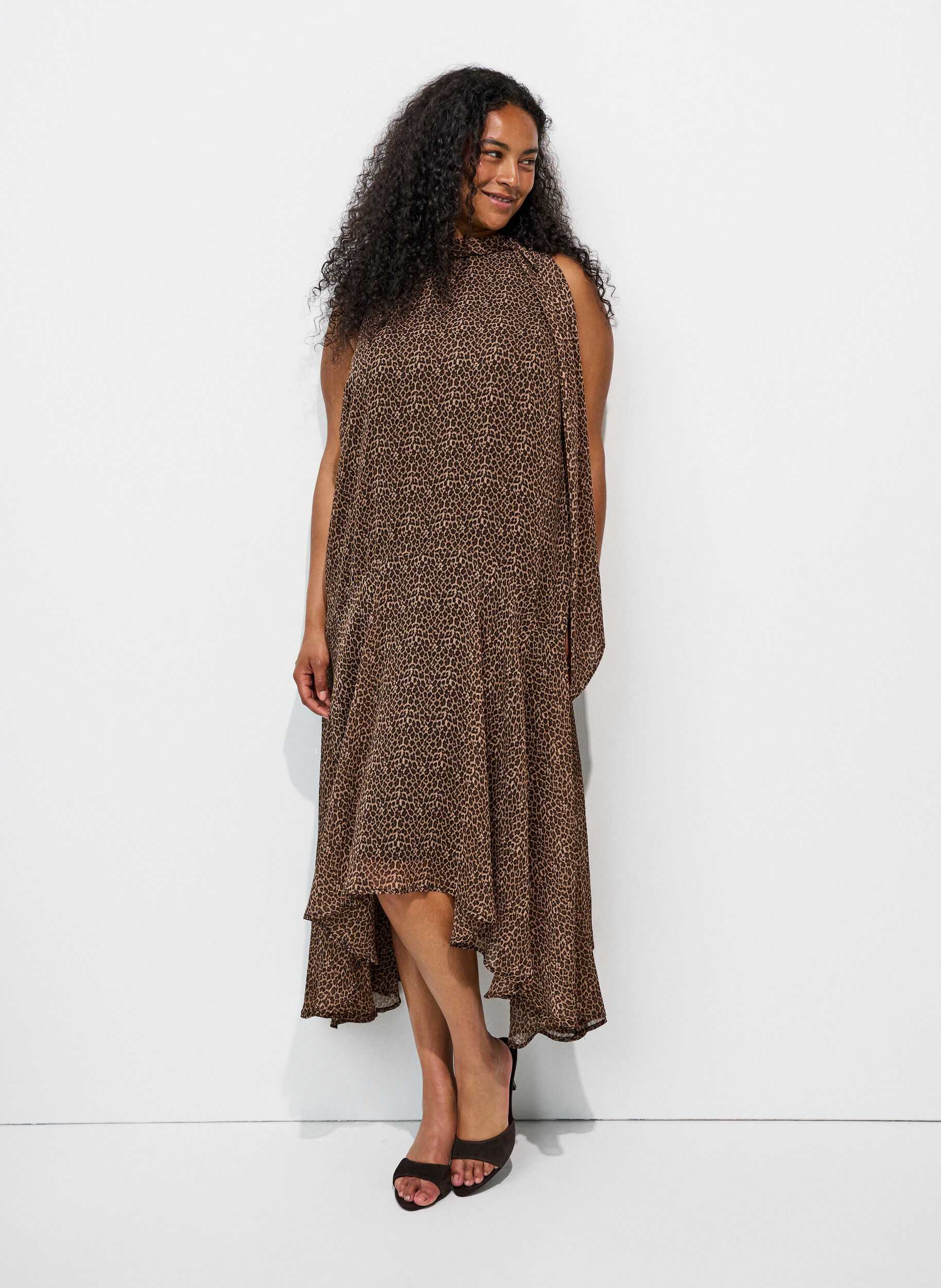 Midi jurk in chiffon met luipaardprint en een strik in de taille, Bruin, Model
