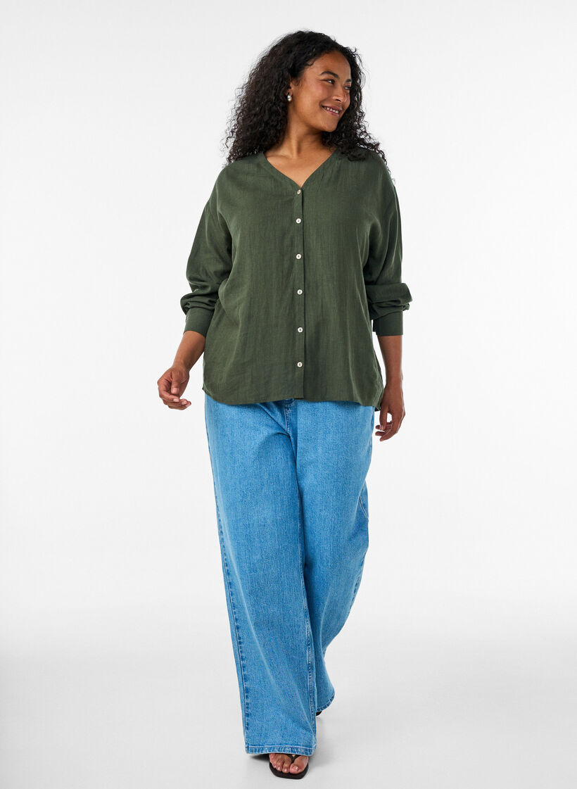 Blouse in linnen en viscose met V-hals, Groen, Model image number 1