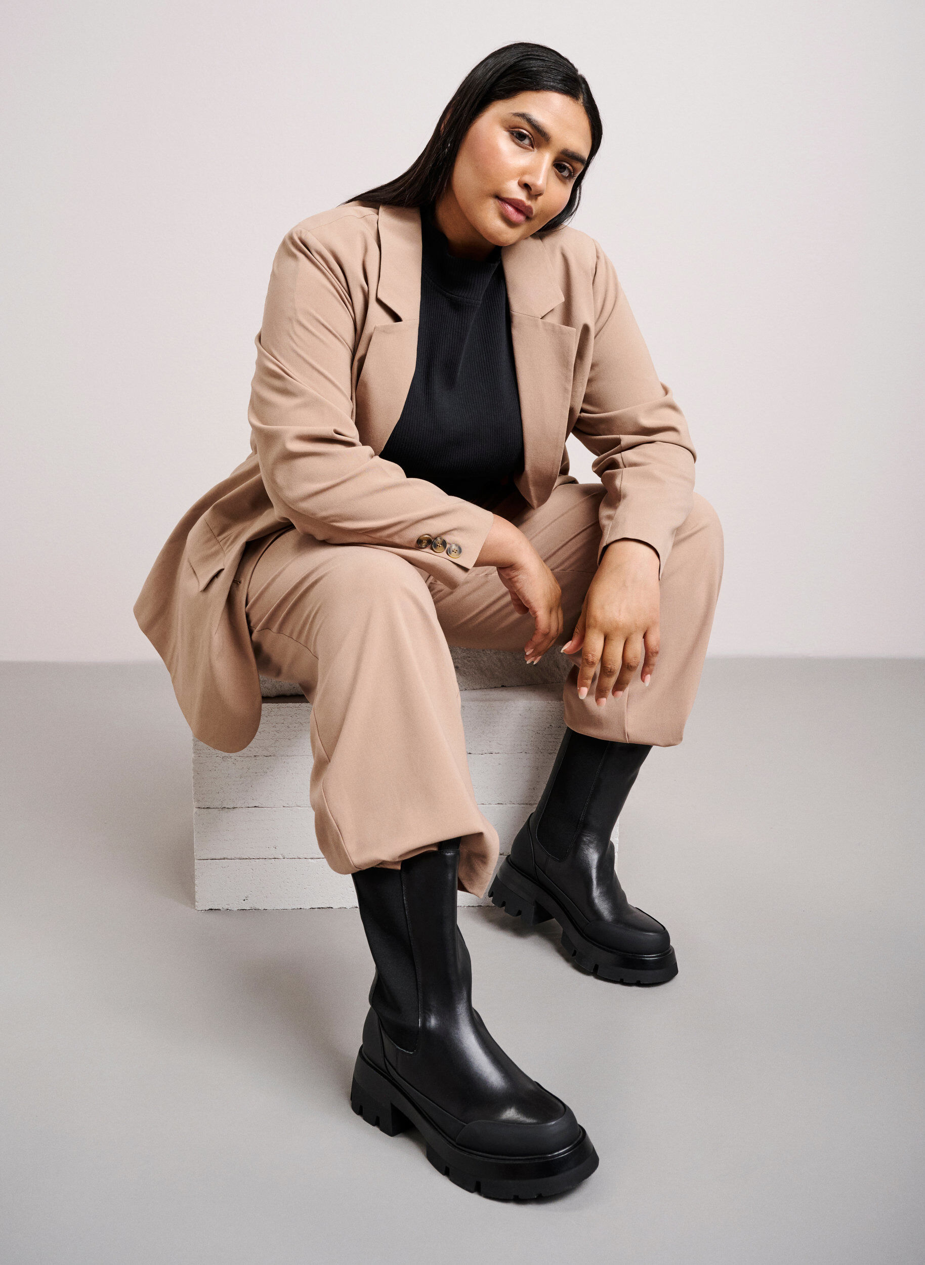 ZizziLeren laarzen met wijde schacht en dikke zool, Black, Image image number 1