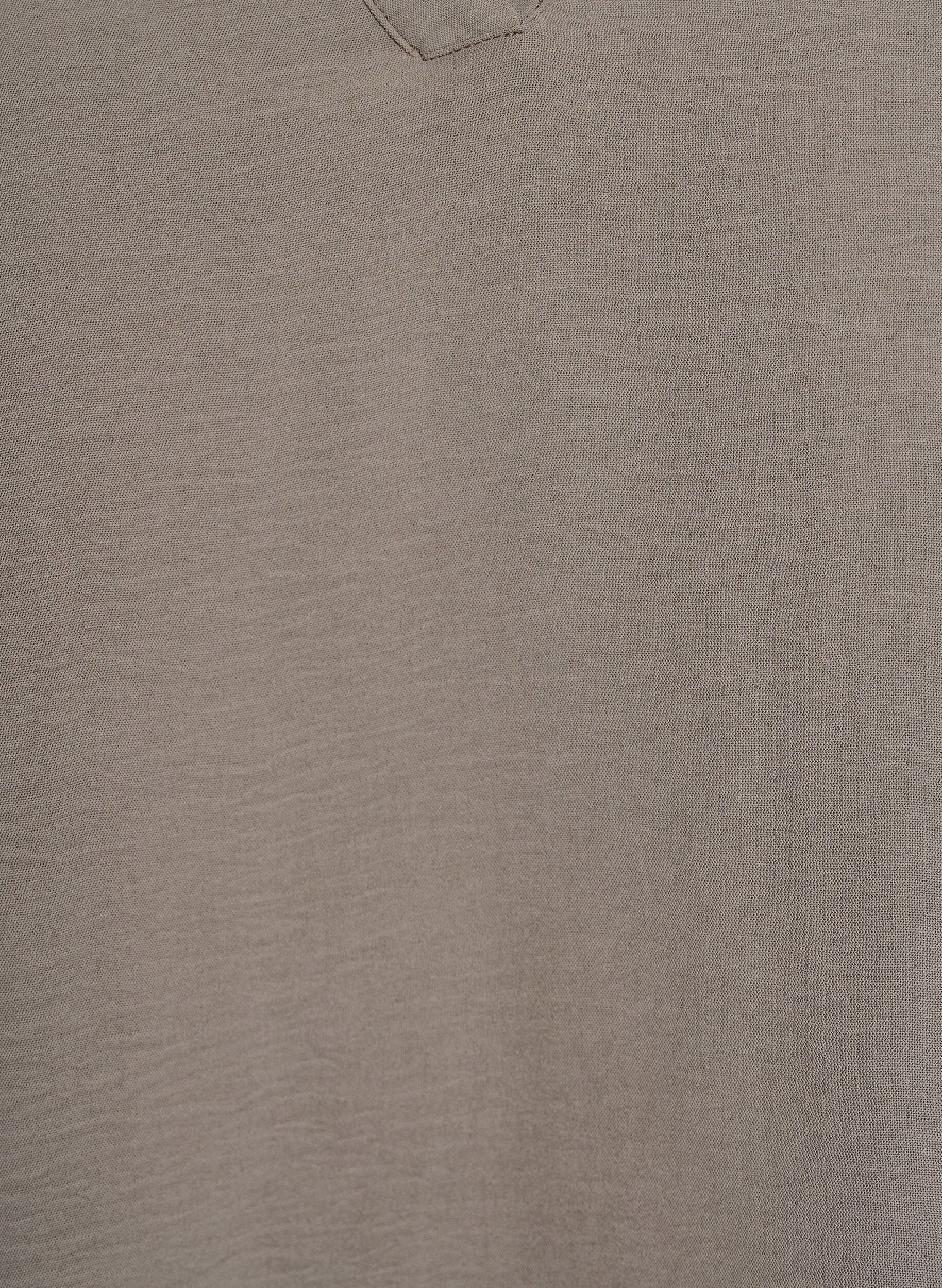 ZizziBlouse met smockmanchetten en V-hals, Beige, Packshot image number 2