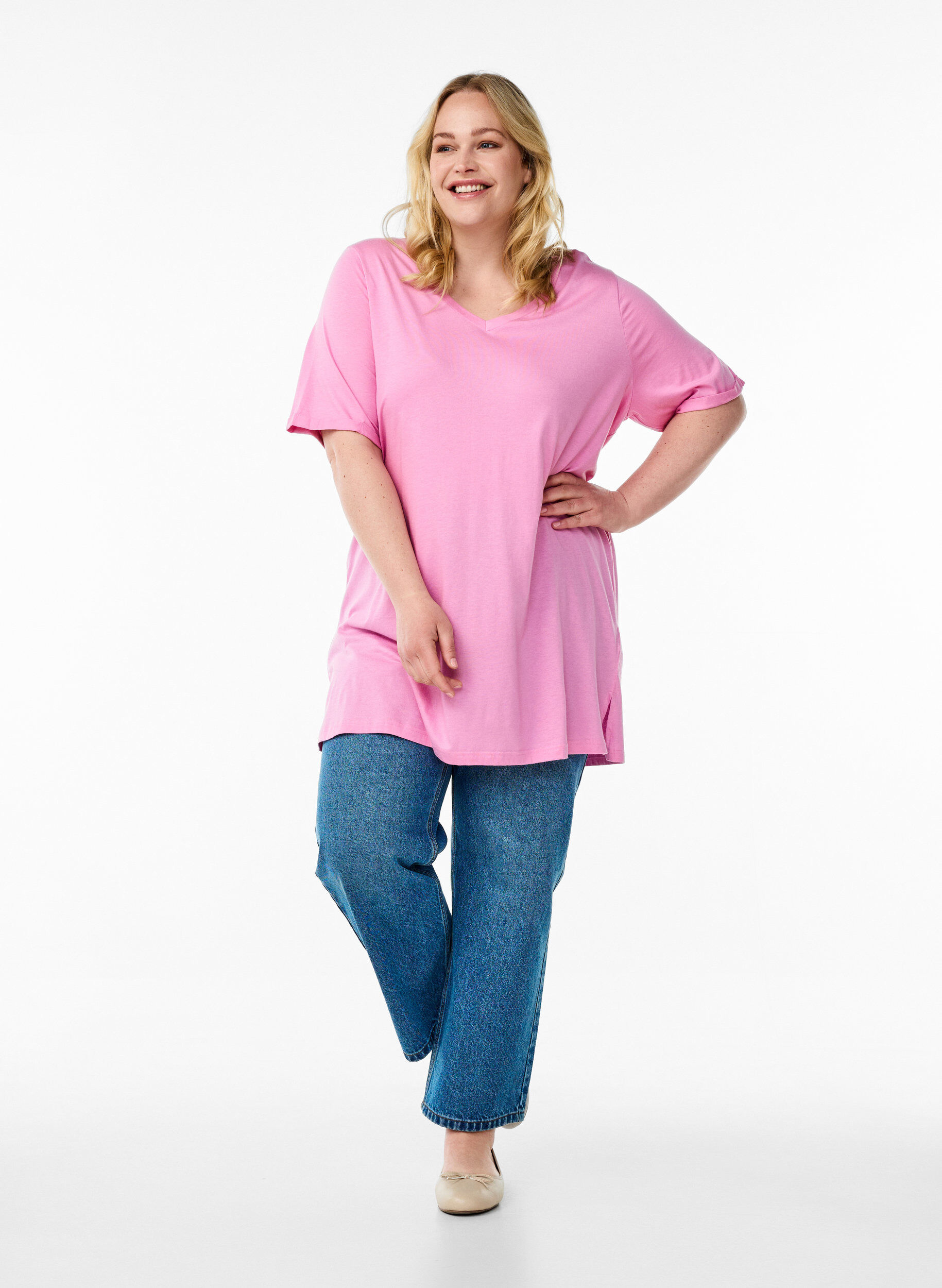 ZizziEnkelkleurig oversized T-shirt met V-hals, Roze, Model image number 1