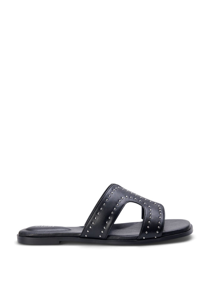 Platte instappers met brede pasvorm en studs, Black, Packshot