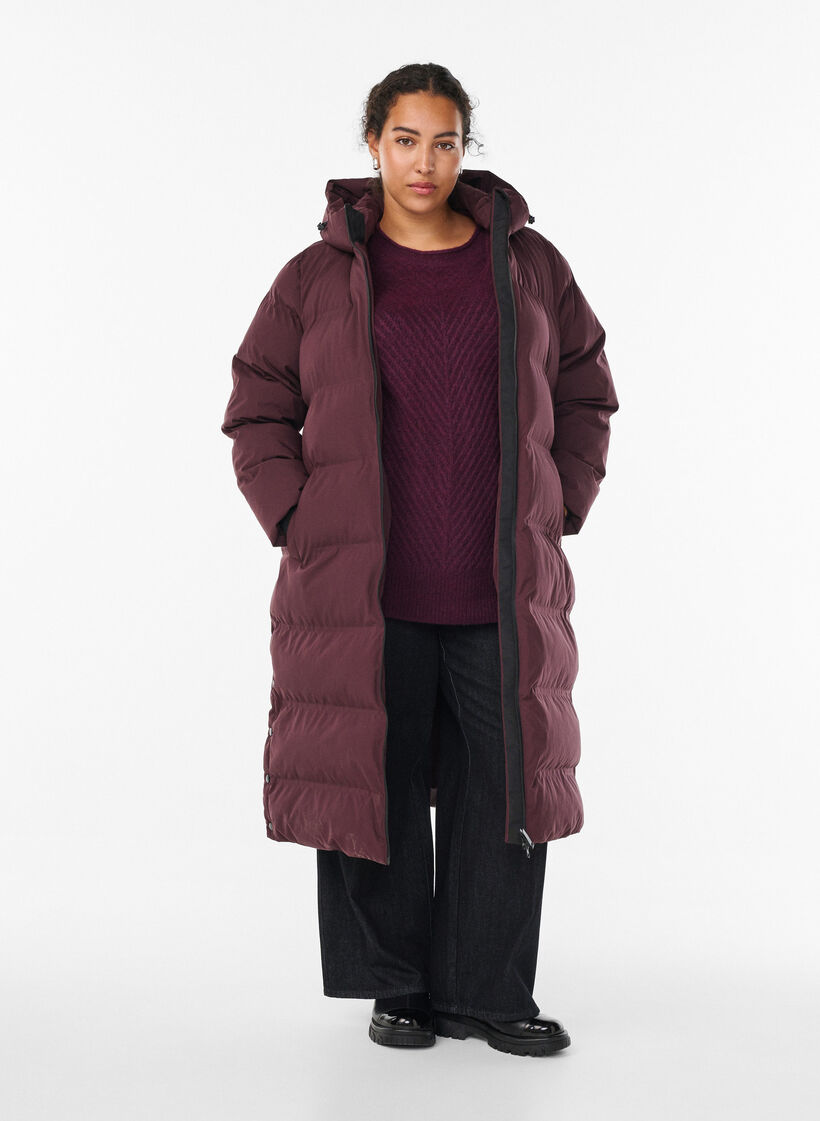 Manteau d'hiver long et matelass&eacute; avec capuche, Bordeaux fonc&eacute;, Model image number 0