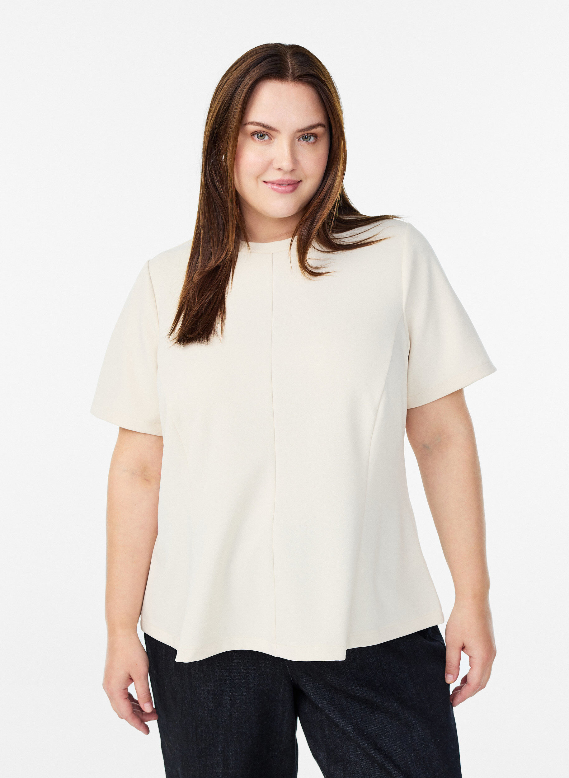Korte mouwen blouse met figuurnaden, Beige, Model