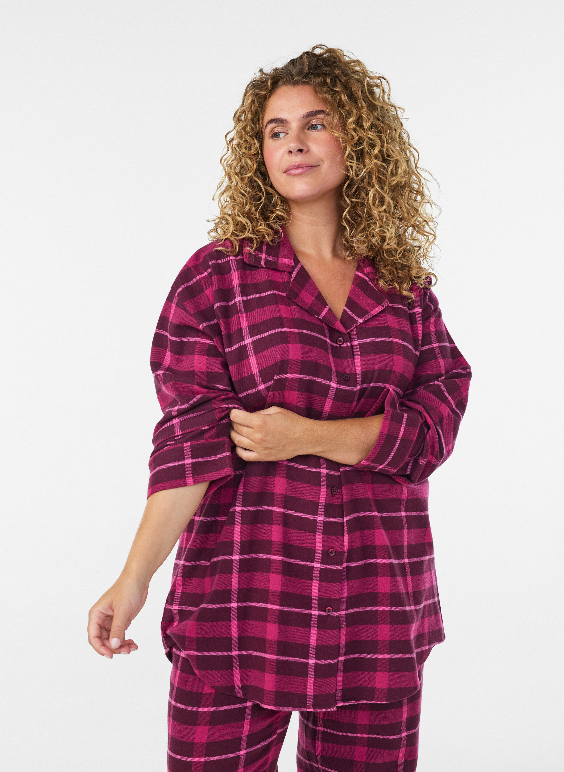 Geruite katoenen pyjamashirt met lange mouwen, Rood, Model