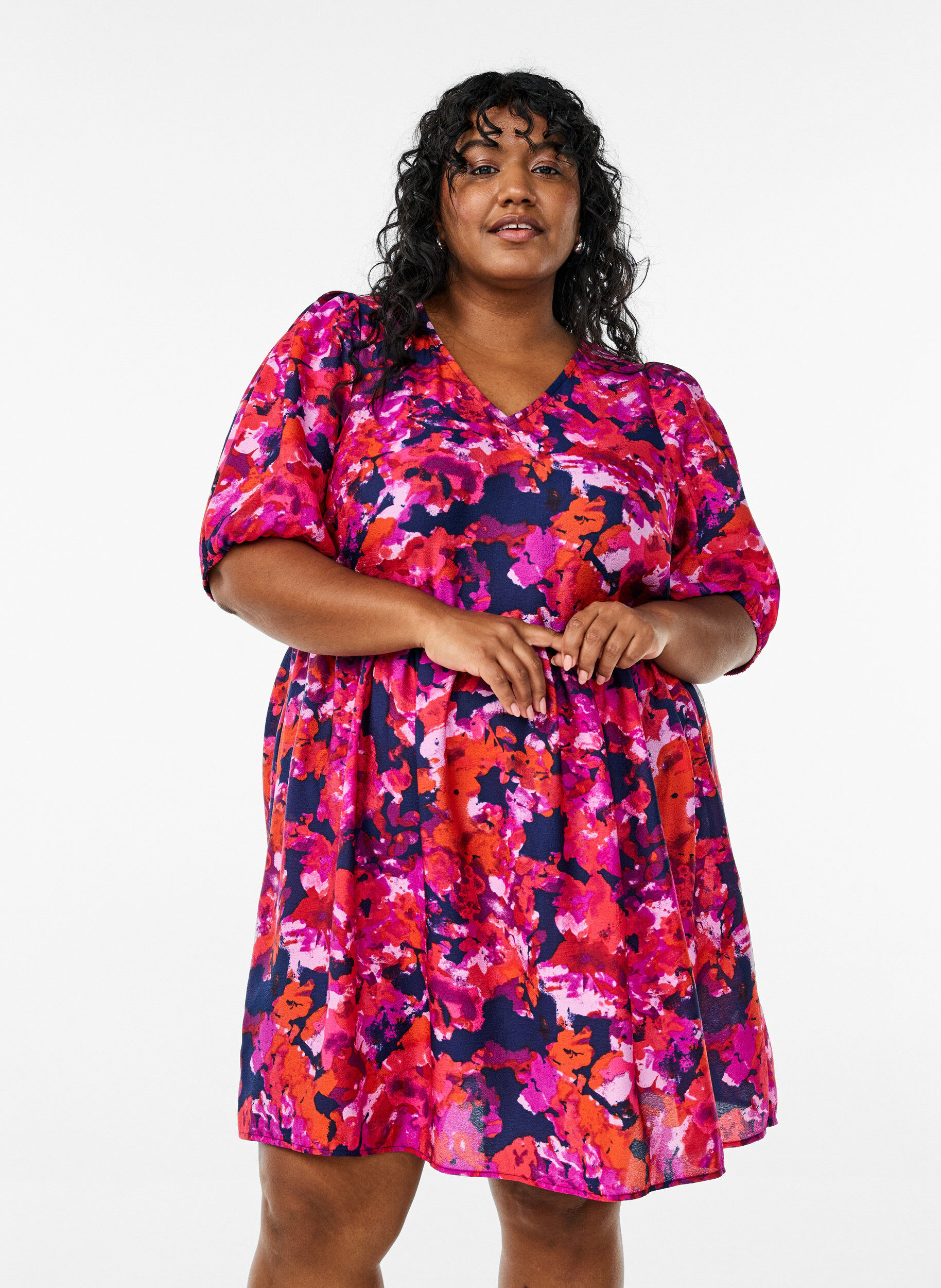 ZizziKorte jurk met print en V-hals, Roze, Model image number 0