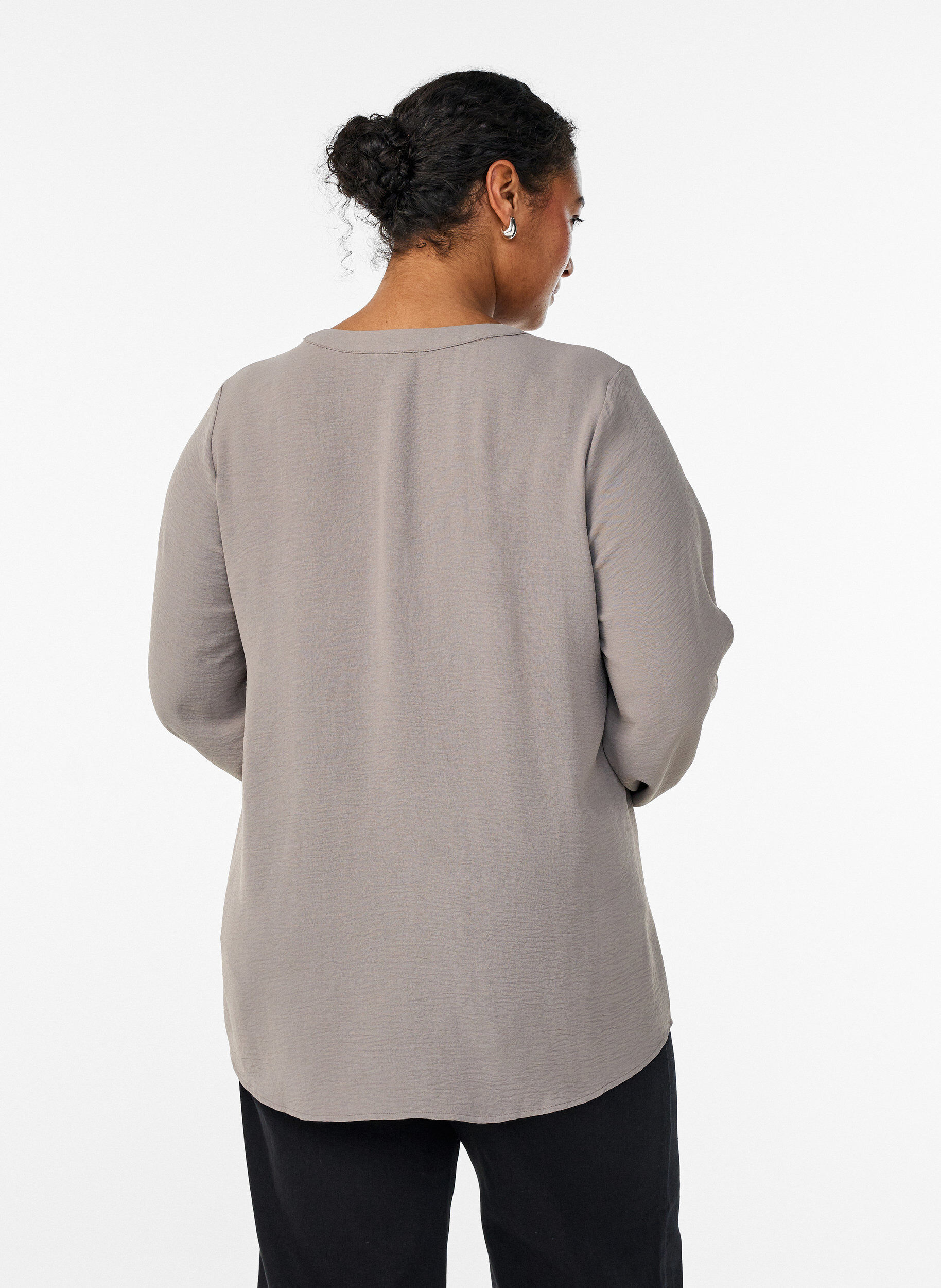 ZizziBlouse met smockmanchetten en V-hals, Beige, Model image number 2