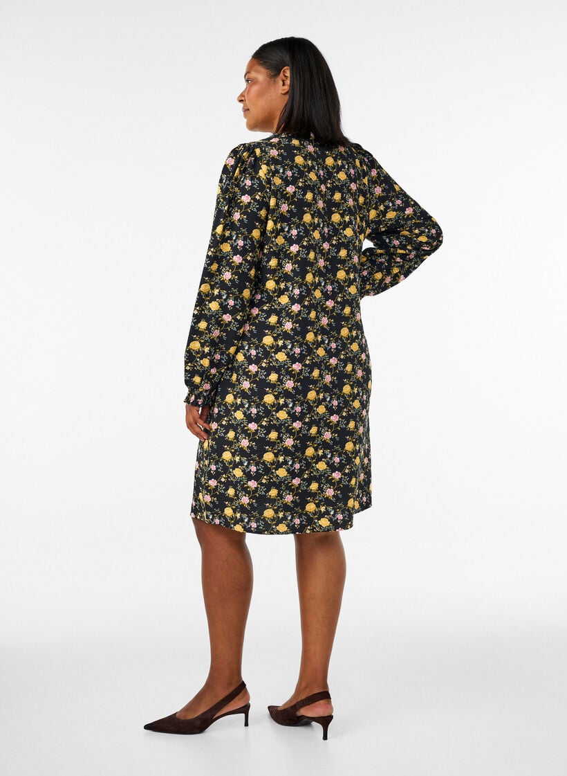 Jurk van viscose met patroon en lange mouwen, Zwart, Model image number 2
