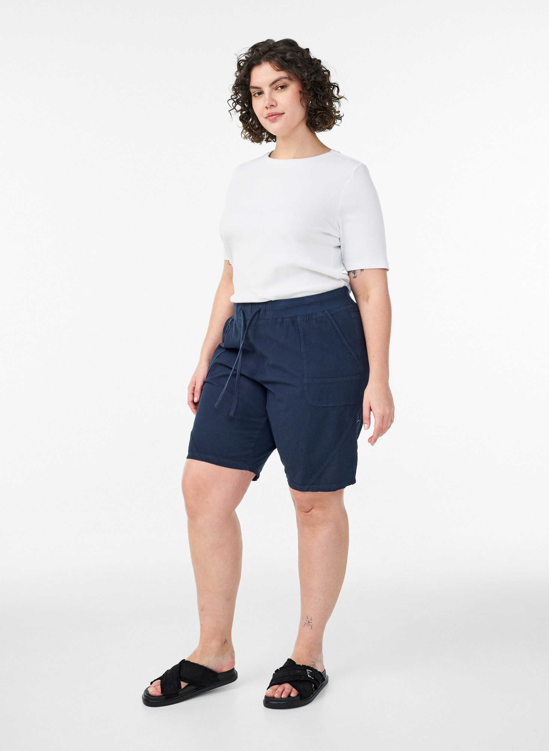 ZizziLosse katoenen short met zakken, Blauw, Model image number 1