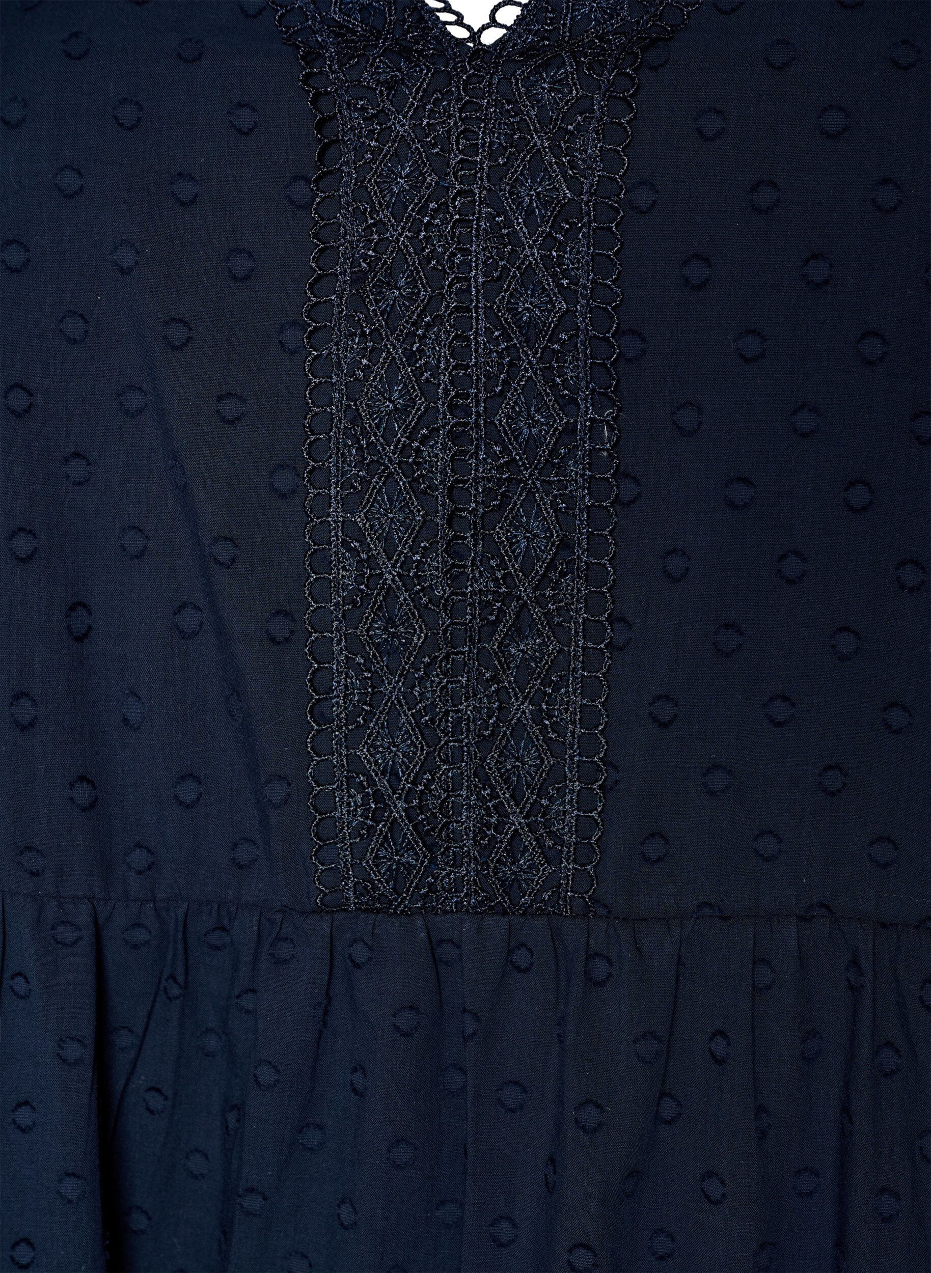 Zizzi Robe midi en coton textur&eacute; avec des d&eacute;tails en crochet, Bleu, Packshot image number 2