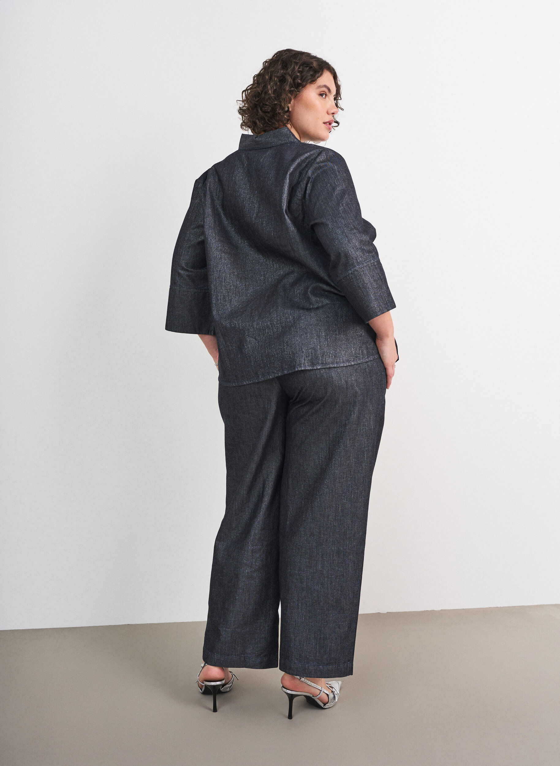 ZizziStraight-fit jeans met glitterdraad, Grijs, Model image number 1