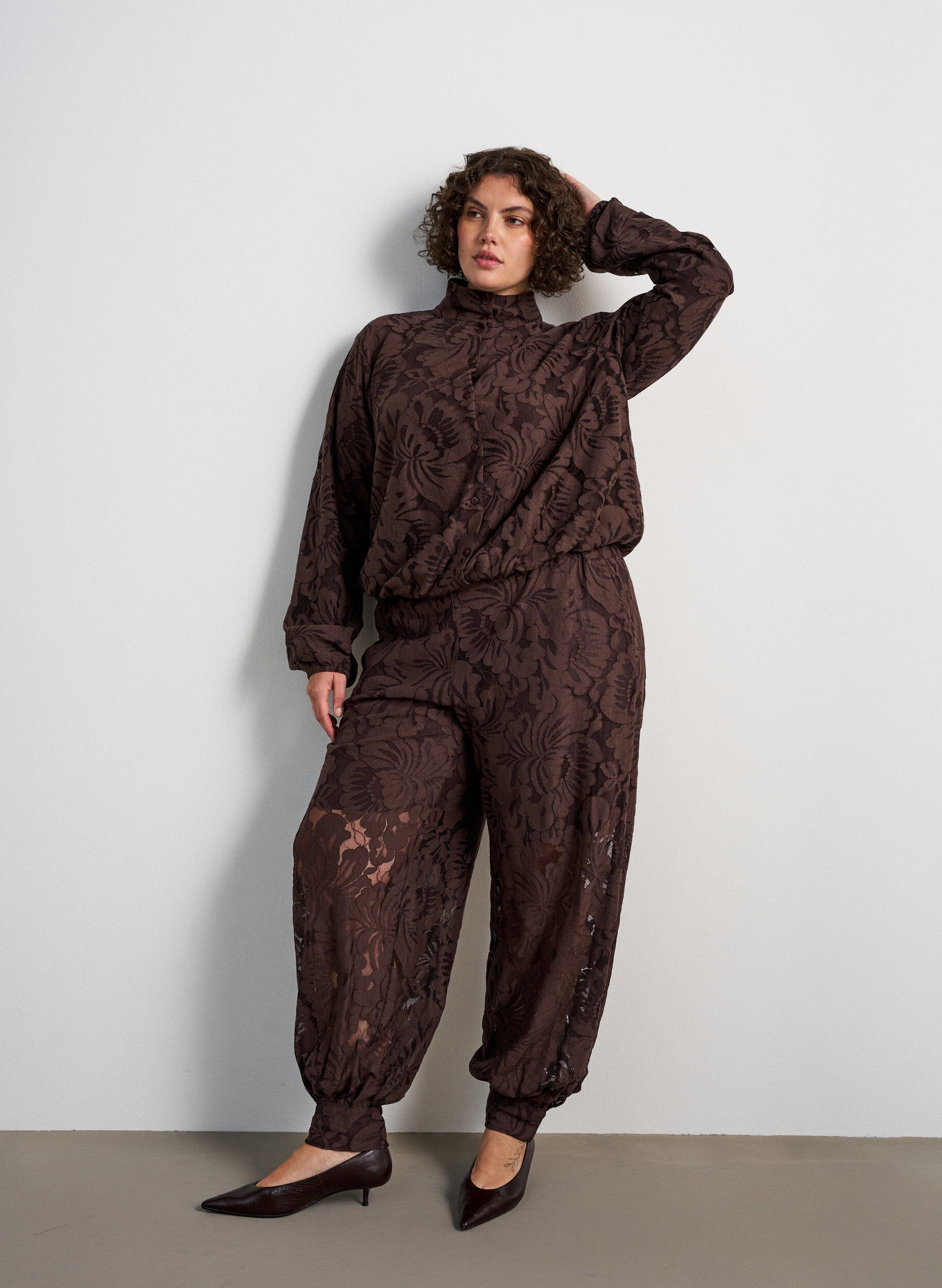 ZizziBomberjack met jacquard bloemenpatroon, Bruin, Model image number 1