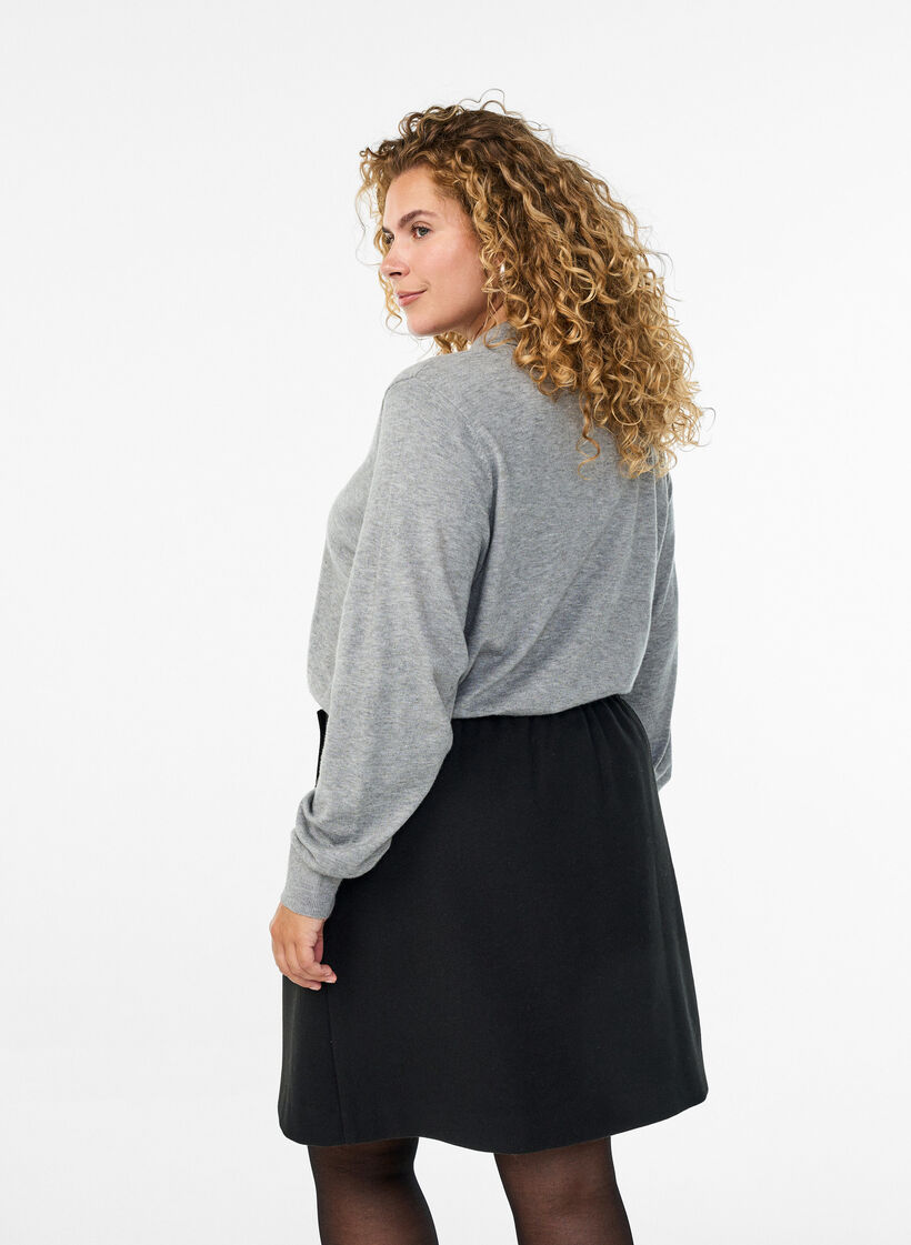 Wikkel mini rok met knoopdetails, Black, Model