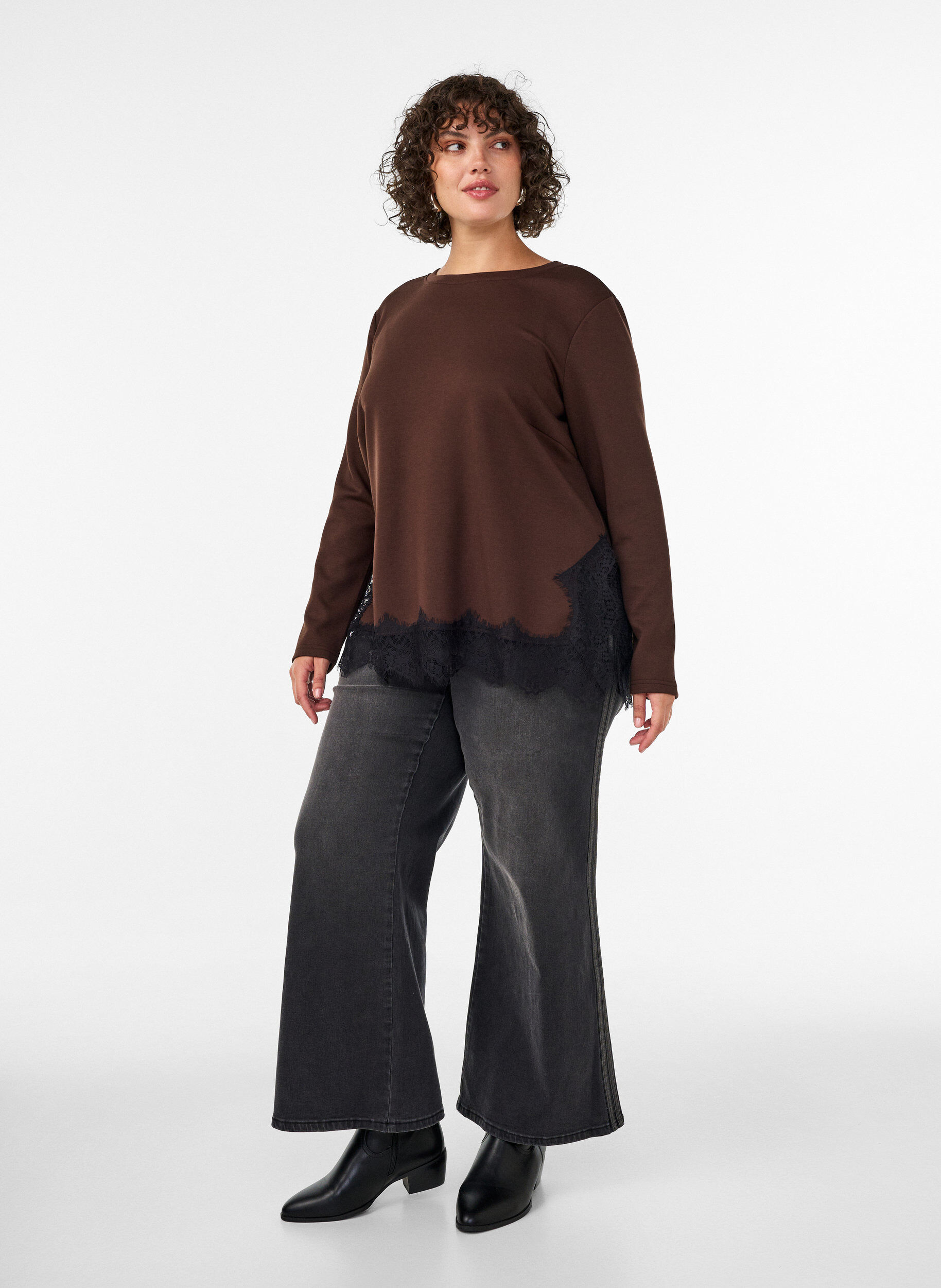 ZizziJersey blouse met kanten rand, Bruin, Model image number 1